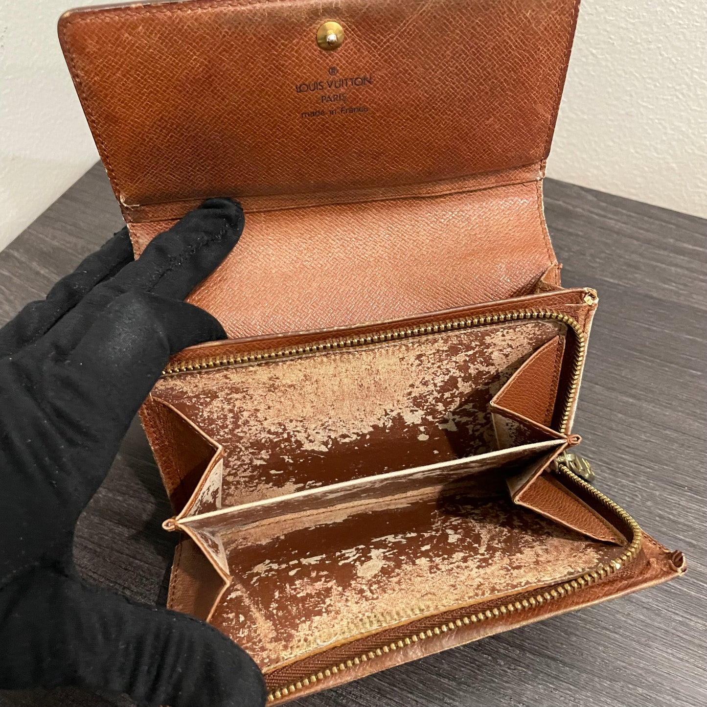 CLEARANCE #162 LOUIS VUITTON Monogram Wallet