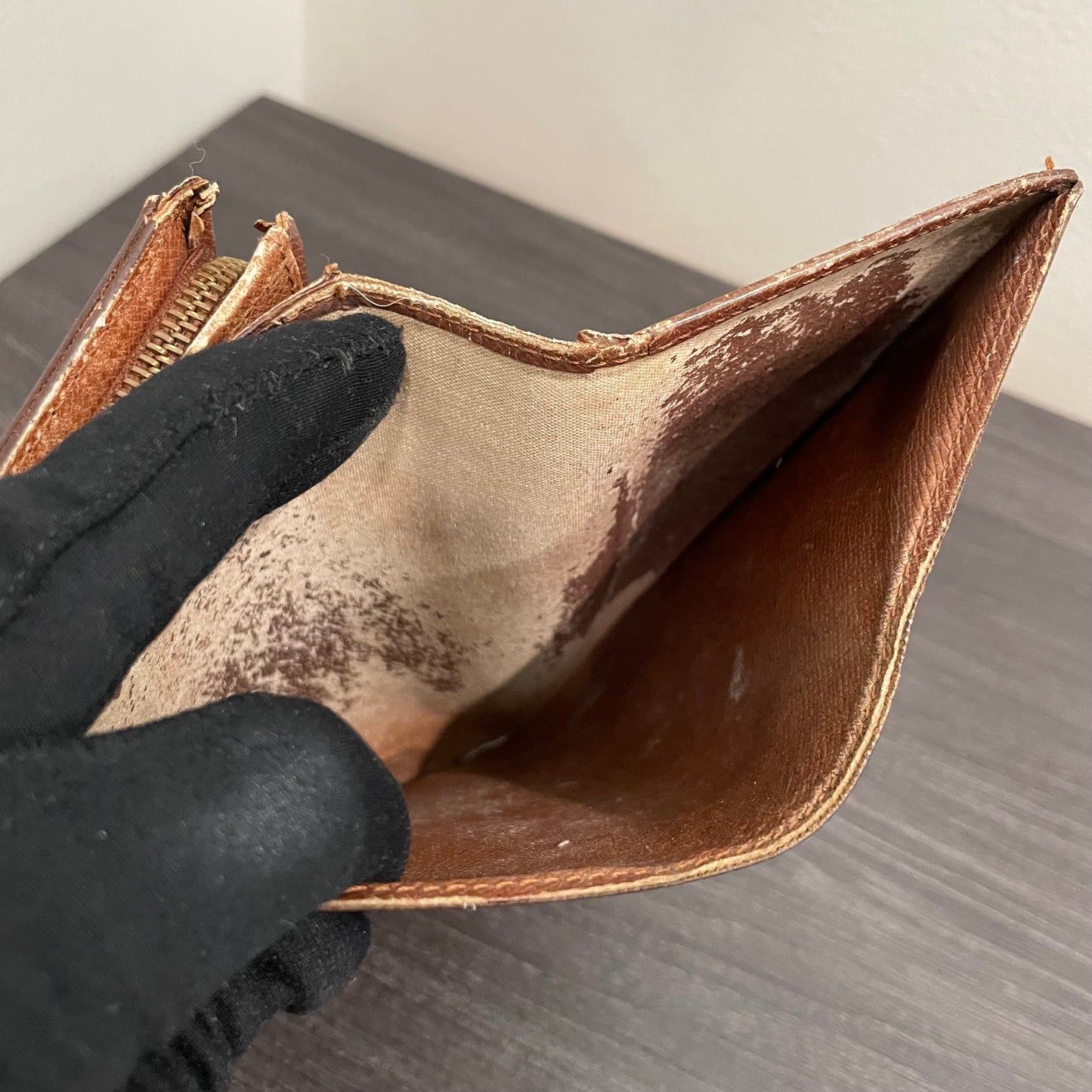 CLEARANCE #162 LOUIS VUITTON Monogram Wallet