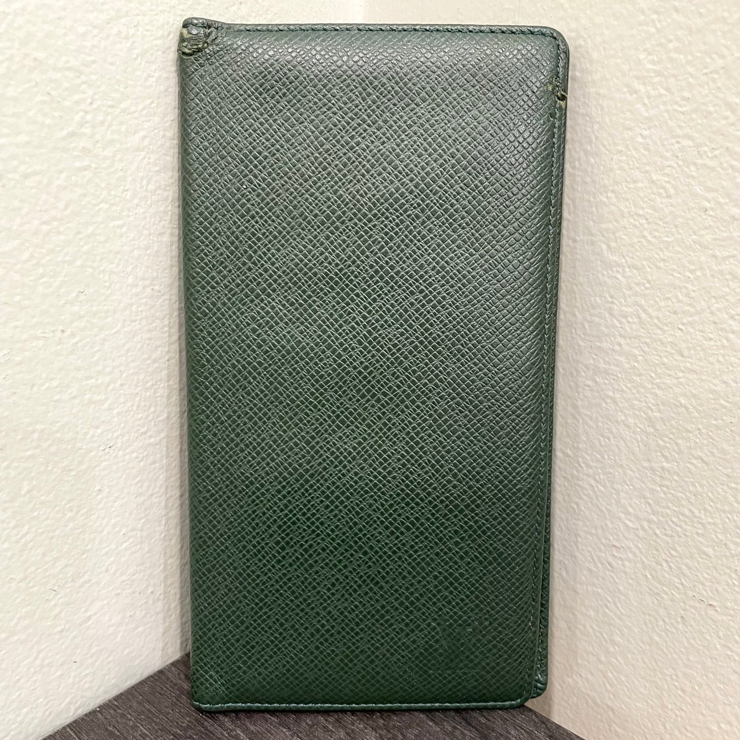 #164 LOUIS VUITTON Green Leather Long Flap Wallet