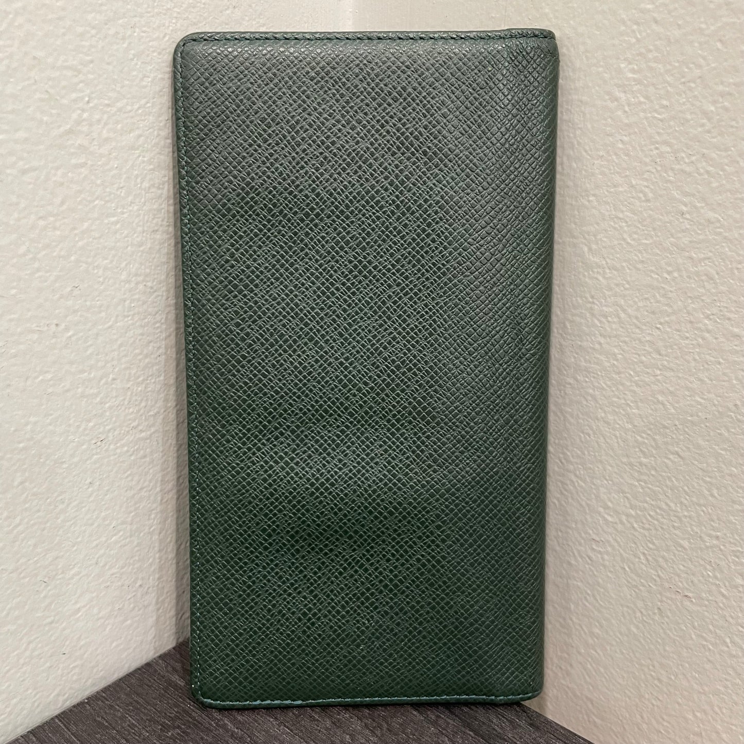 #164 LOUIS VUITTON Green Leather Long Flap Wallet