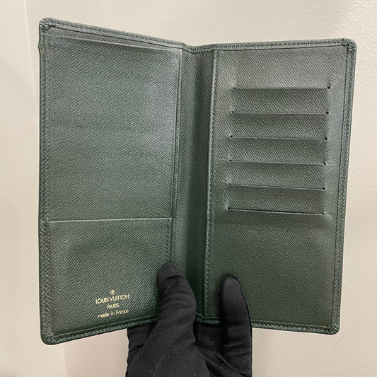 #164 LOUIS VUITTON Green Leather Long Flap Wallet