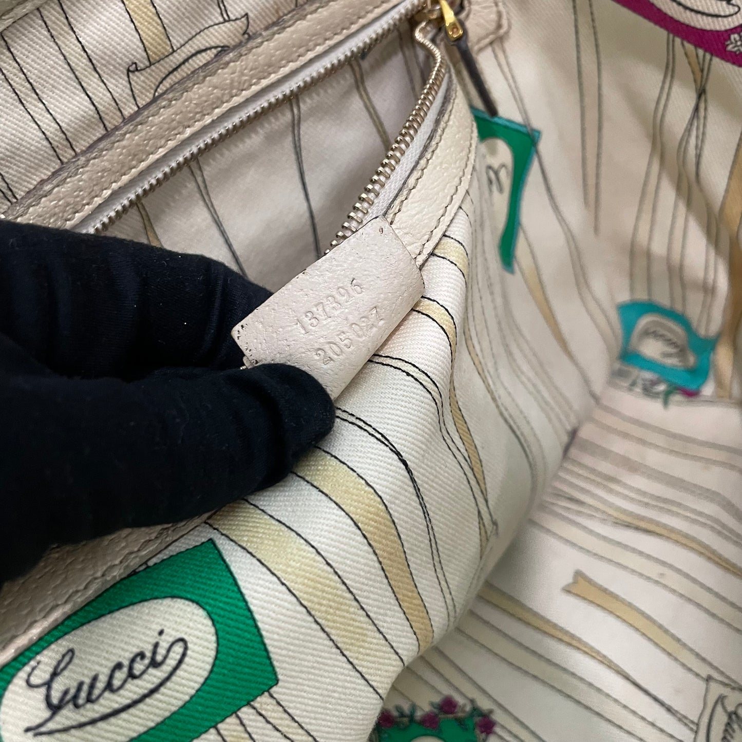 #865 GUCCI GG Canvas Bamboo Trinket Shoulder Bag