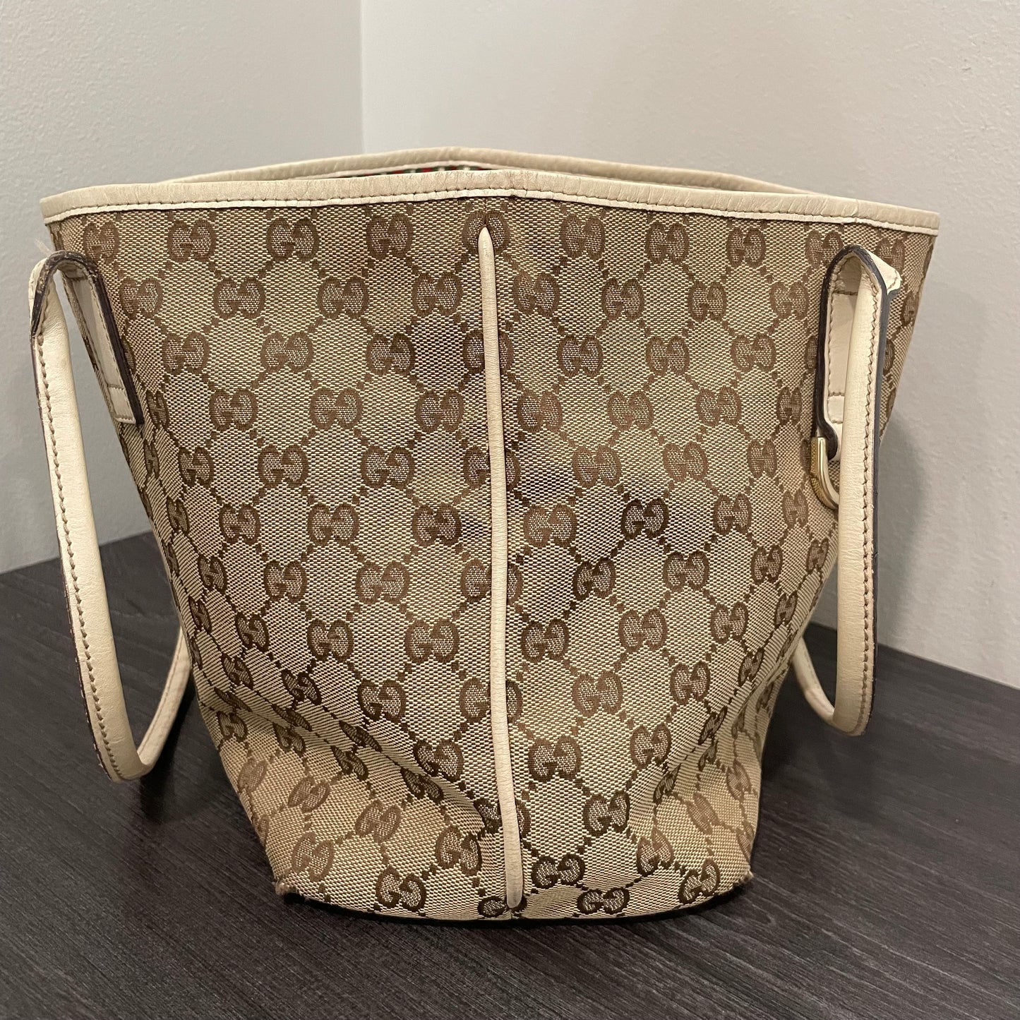 #868 GUCCI GG Canvas Stripe Interior Shoulder Bag