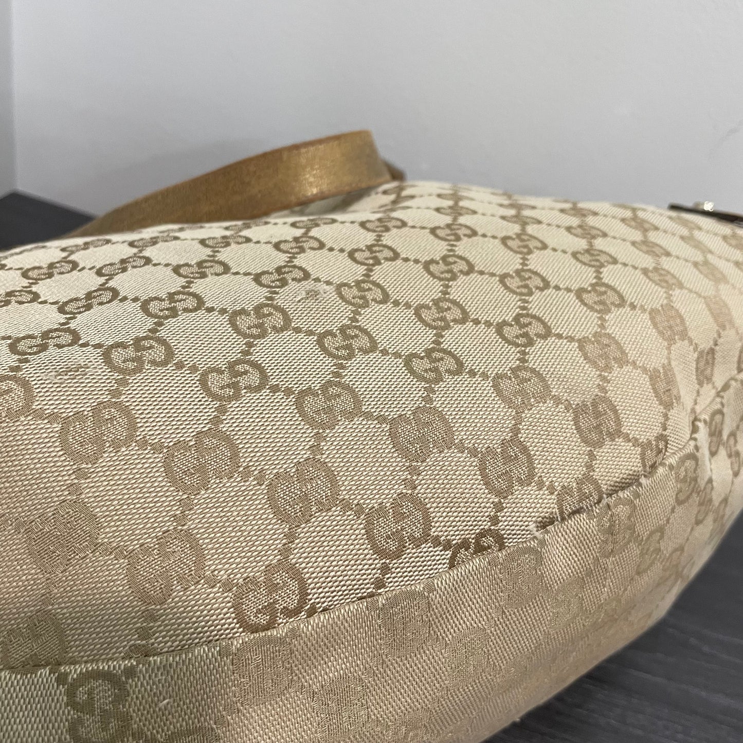 #869 GUCCI GG Hawaii Exclusive 2007 Shoulder Bag