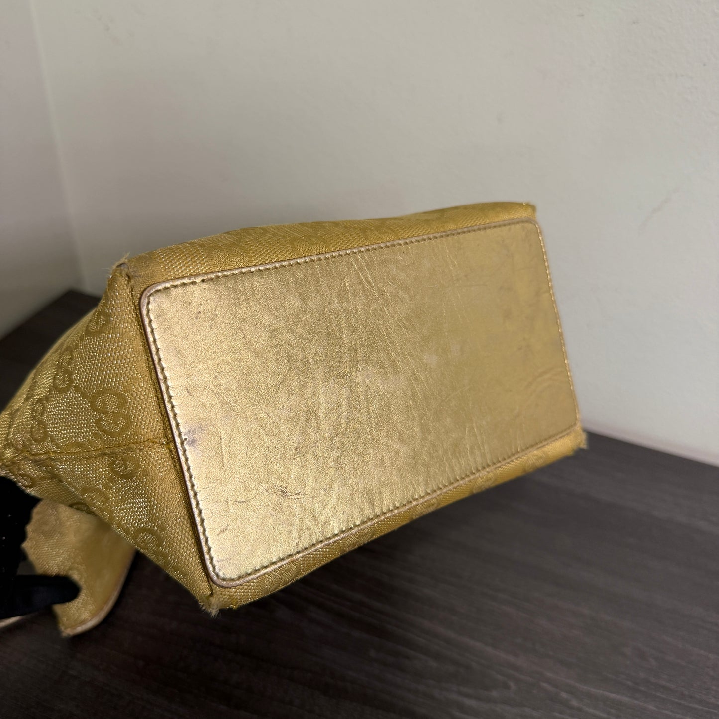 1015-07 GUCCI Gold GG Canvas Tote