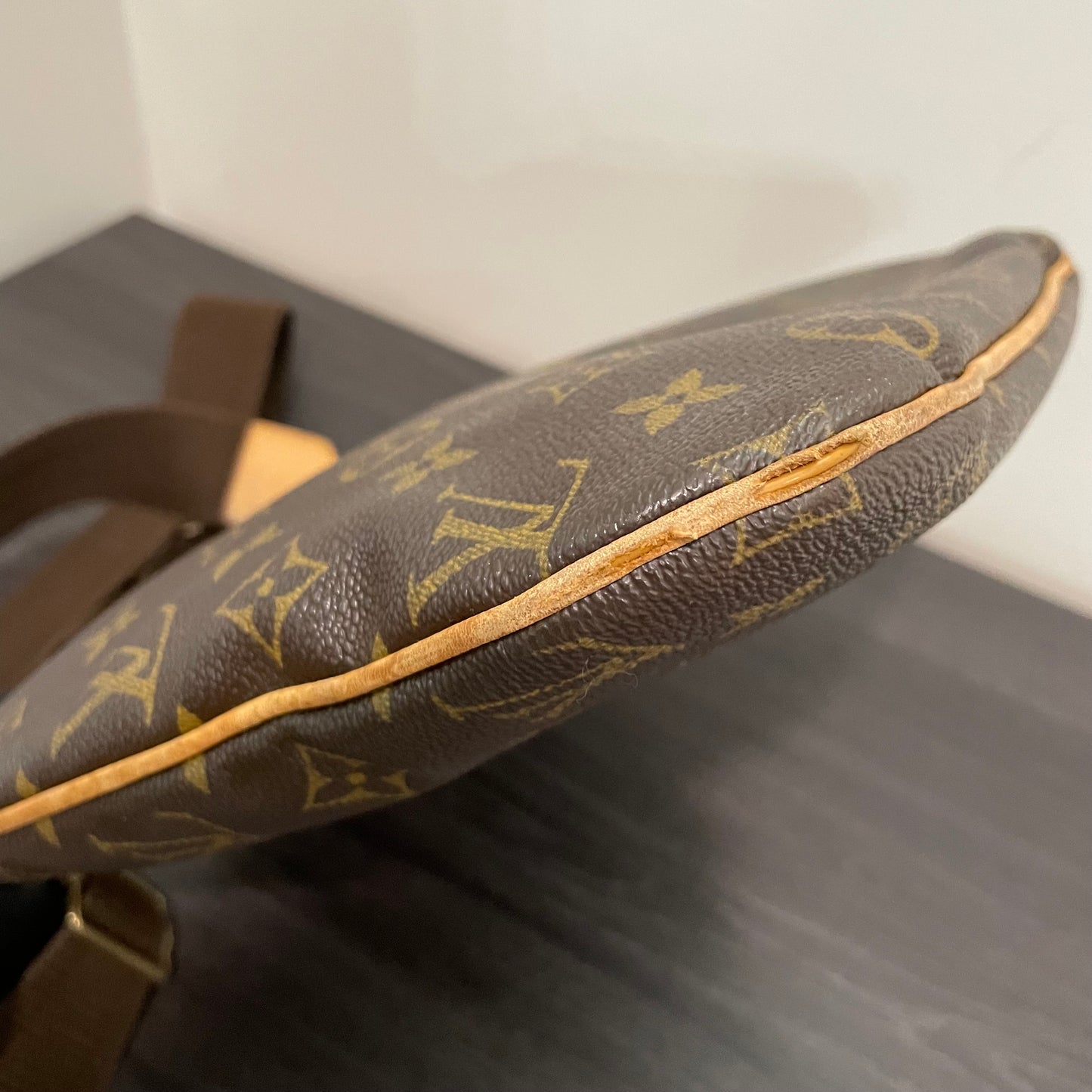#870 LOUIS VUITTON Monogram Bosphore Crossbody