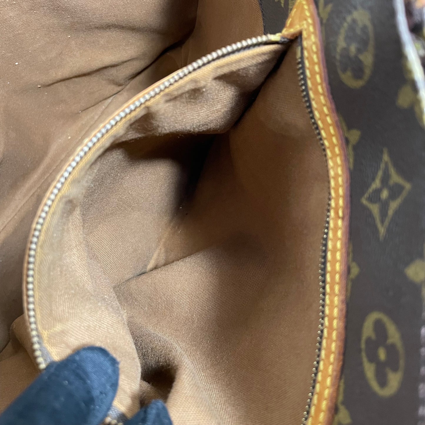 #873 LOUIS VUITTON Vintage Monogram Sac Shopping Tote