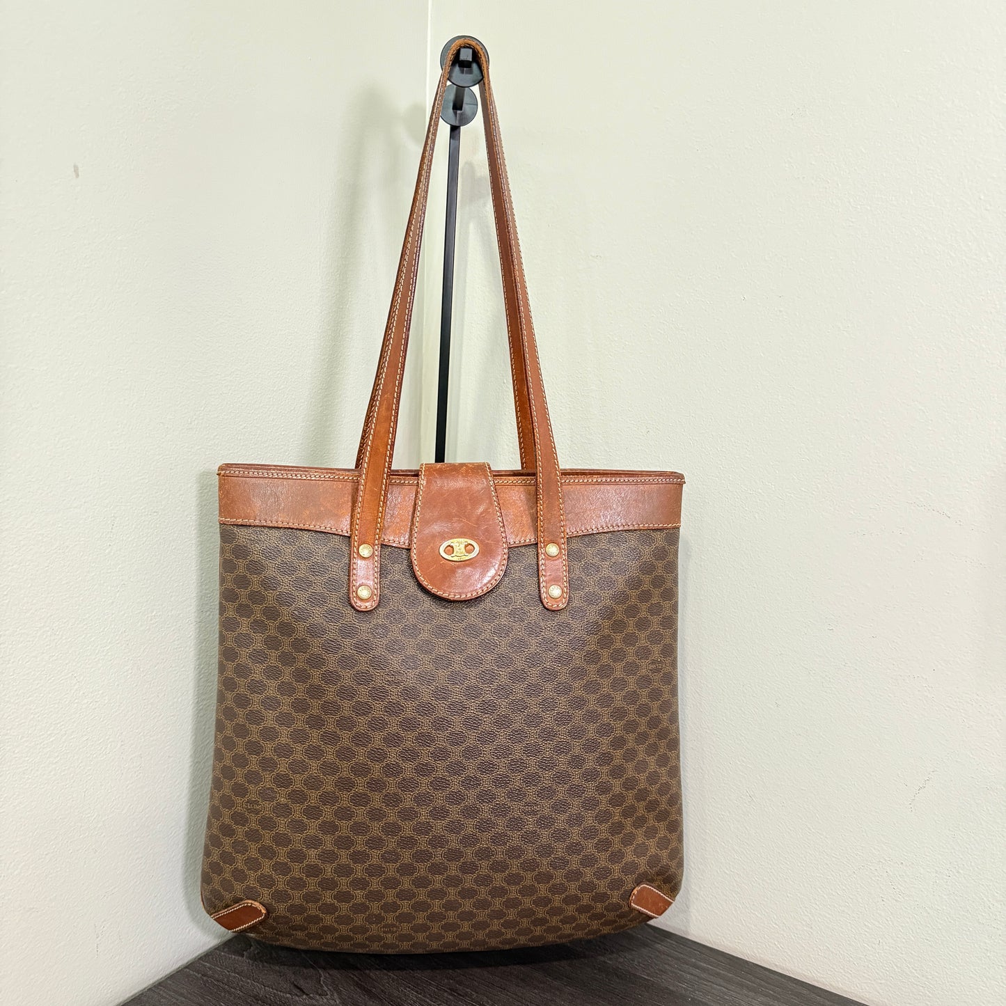 1015-16 CELINE Shoulder Bag