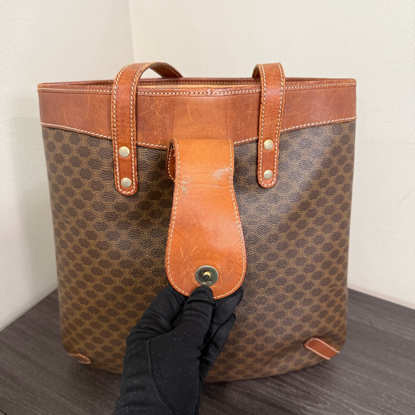 1015-16 CELINE Shoulder Bag