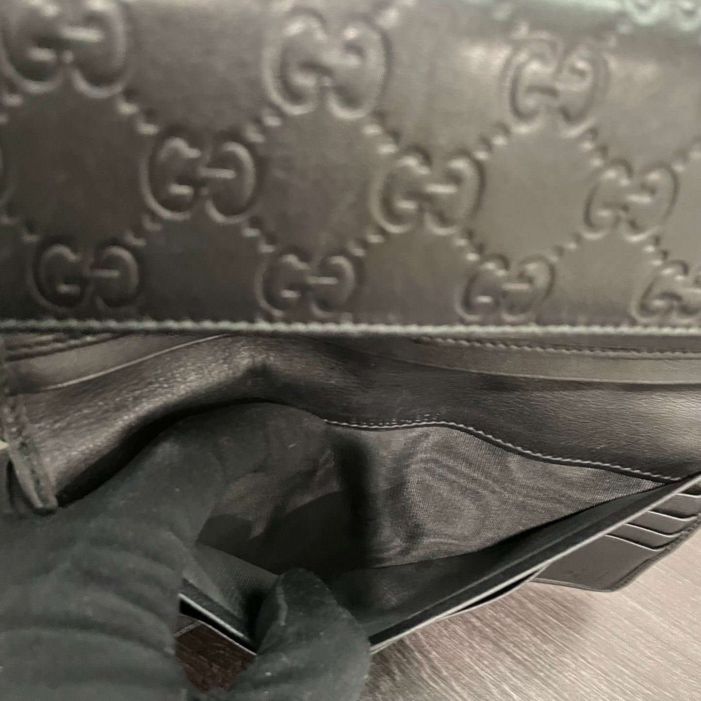 #902 GUCCI Black Leather Dual Zippy & Trifold Wallet
