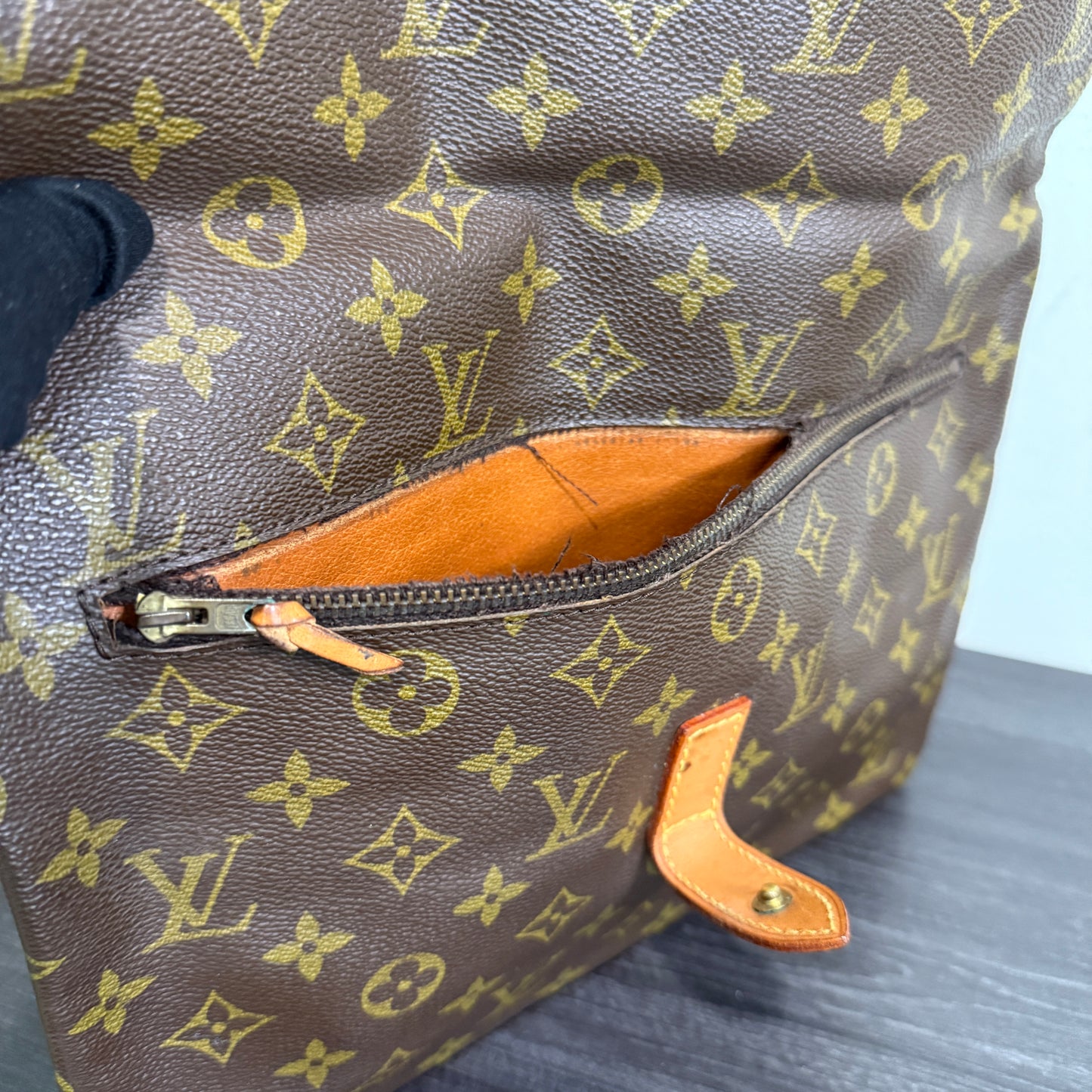 1015-18 LOUIS VUITTON Monogram Vintage Pochette Pliante