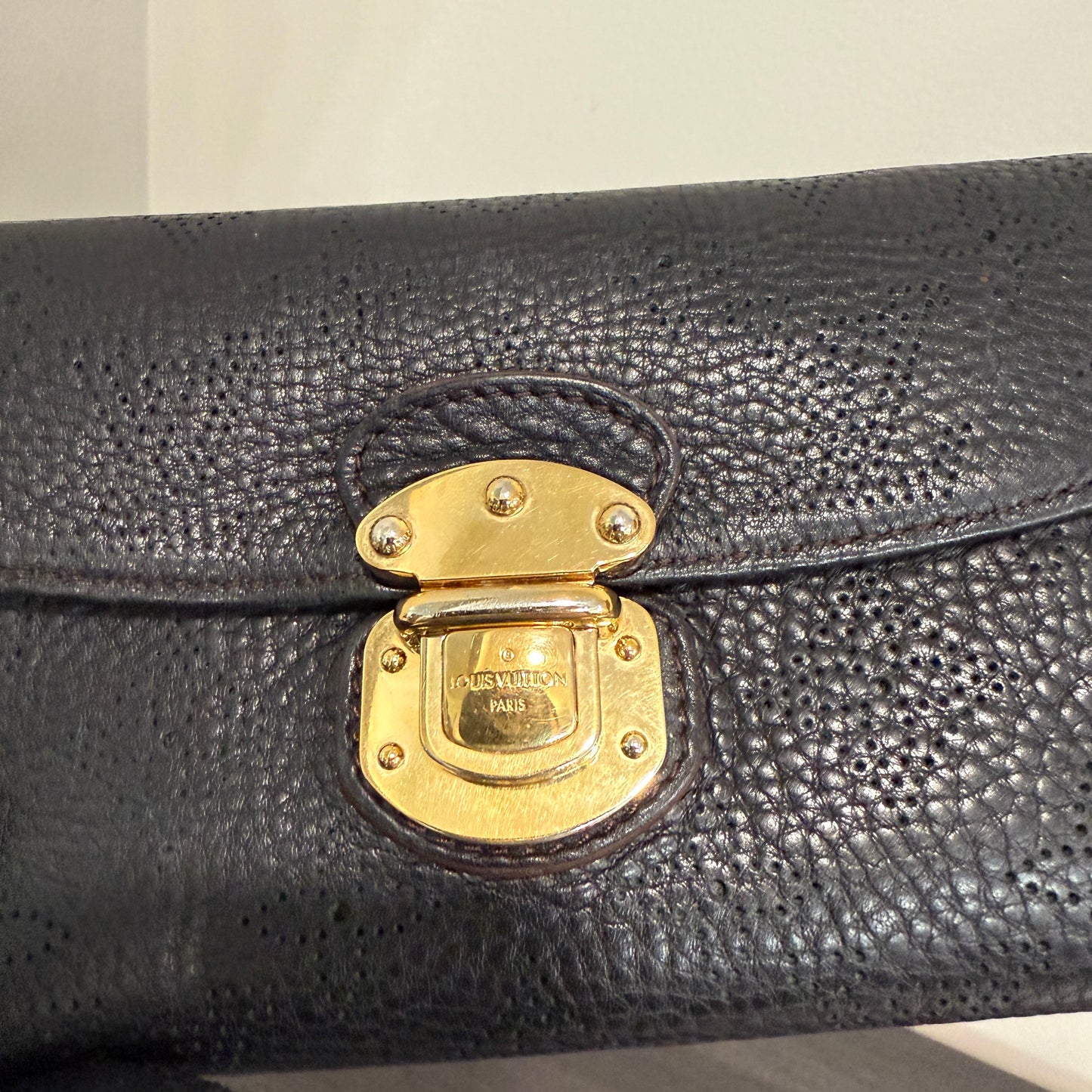 LOUIS VUITTON Black Mahina Amelia Wallet