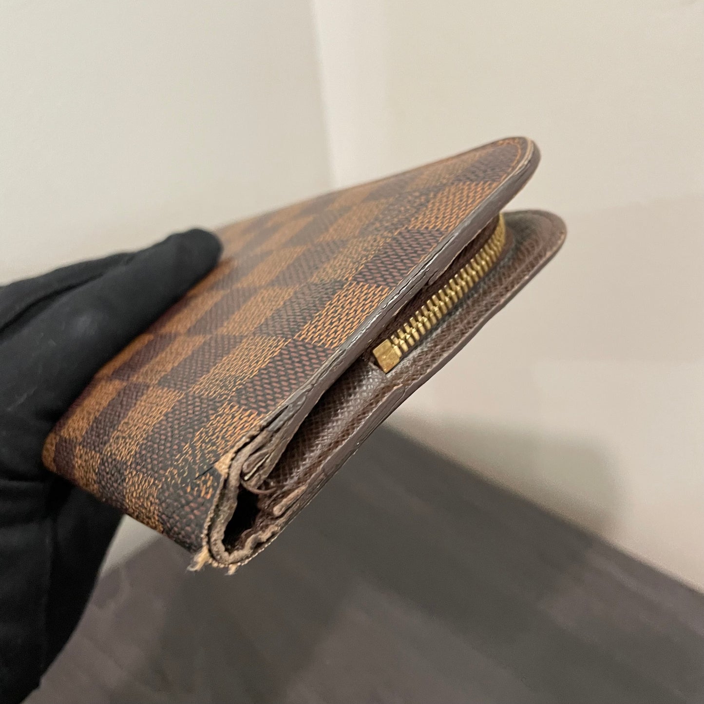 #909 LOUIS VUITTON Damier Ebene Insolite Wallet