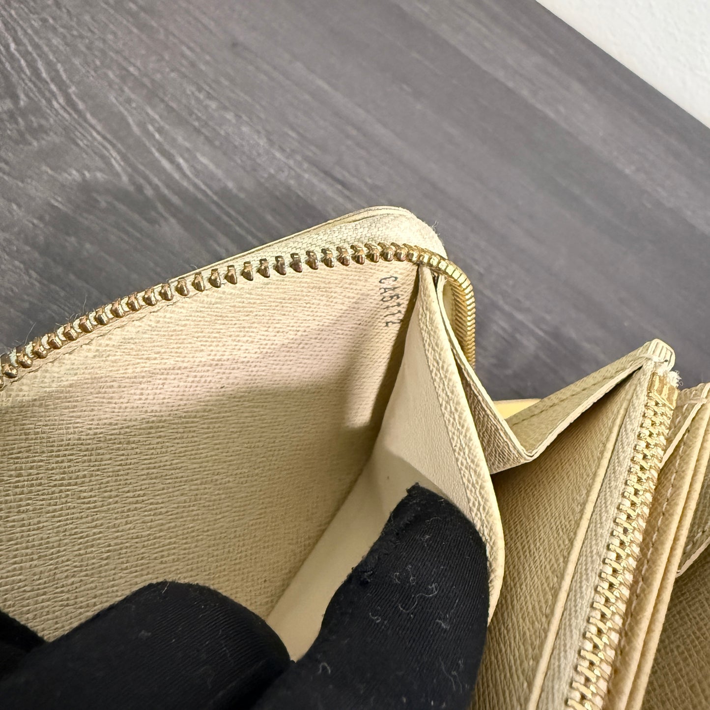 LOUIS VUITTON Damier Azur Zippy Wallet