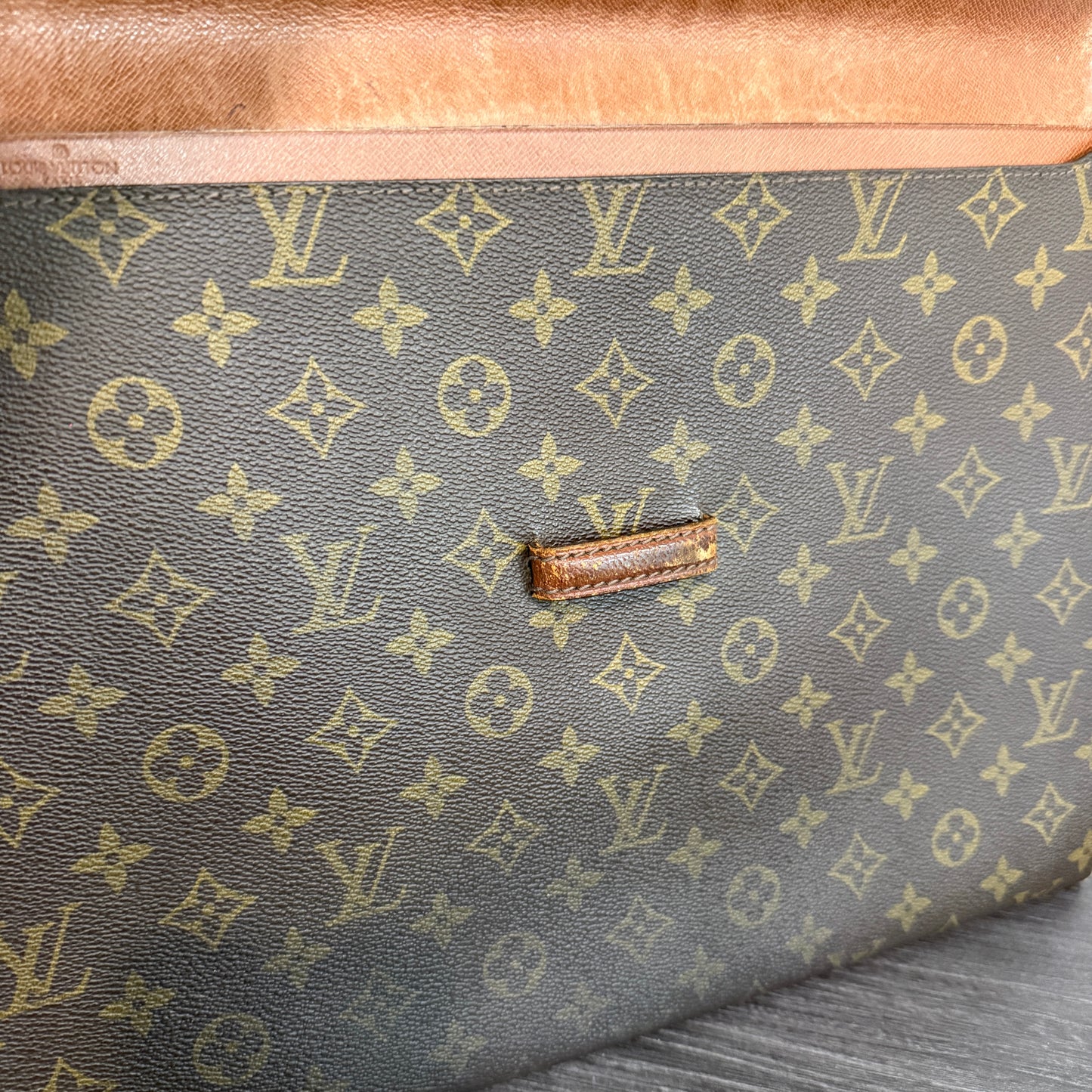 1015-17 LOUIS VUITTON Monogram Document Case