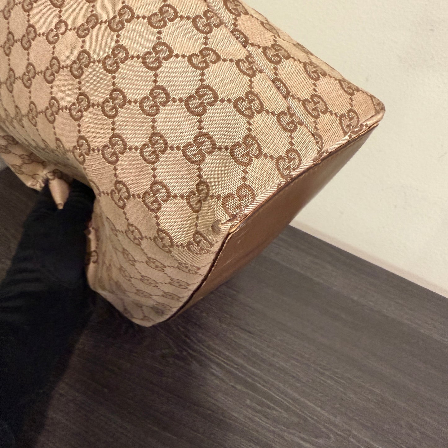 1015-08 GUCCI Brown GG Canvas Tote