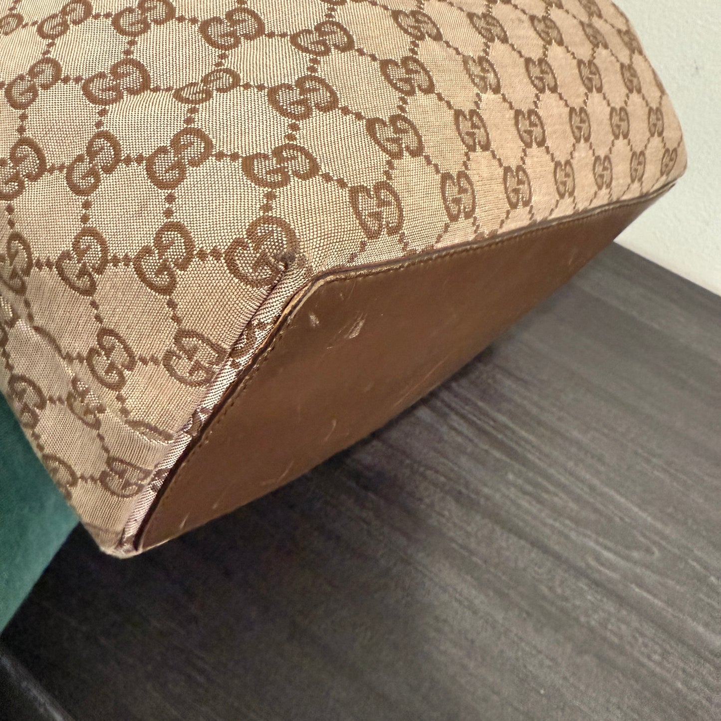 1015-08 GUCCI Brown GG Canvas Tote
