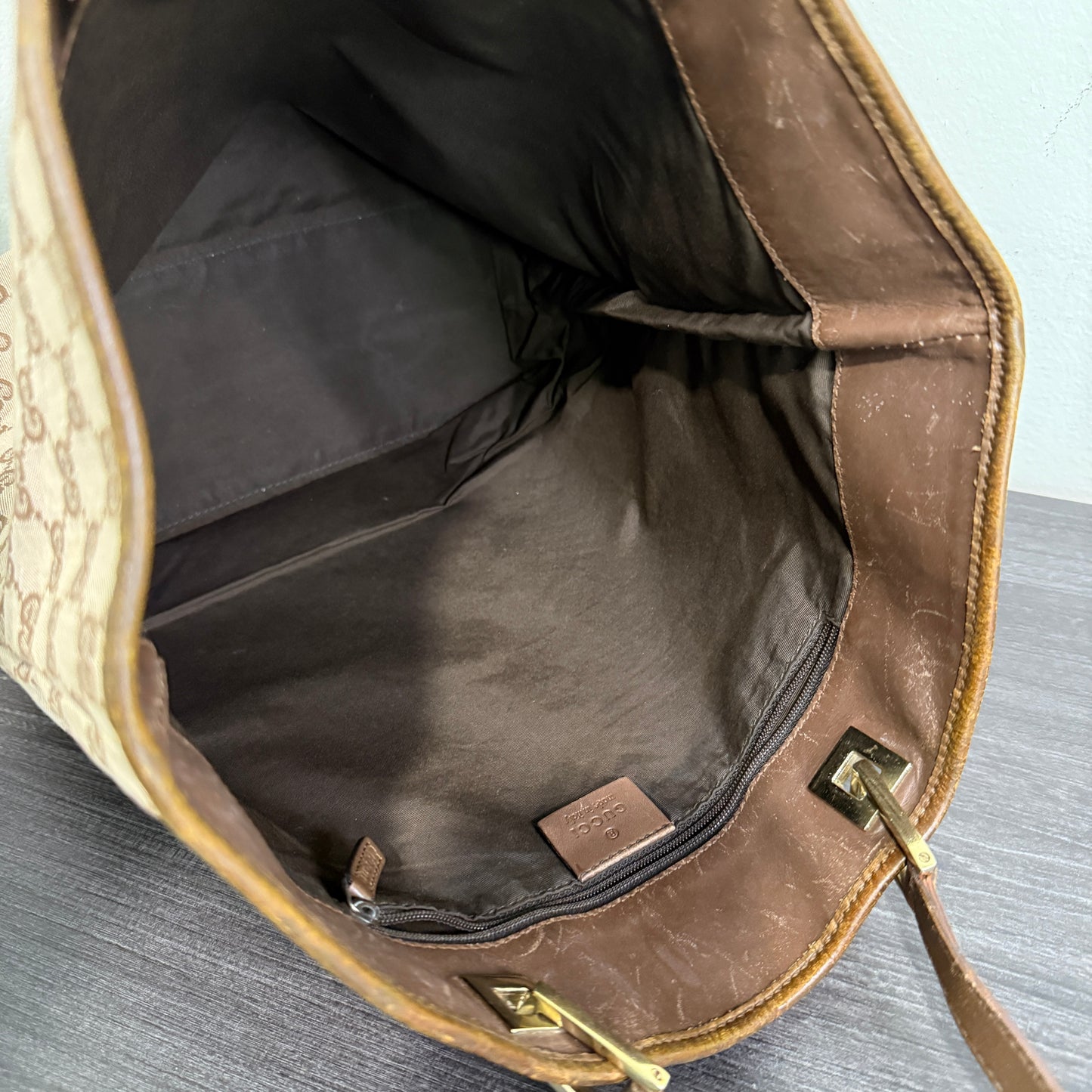 1015-08 GUCCI Brown GG Canvas Tote
