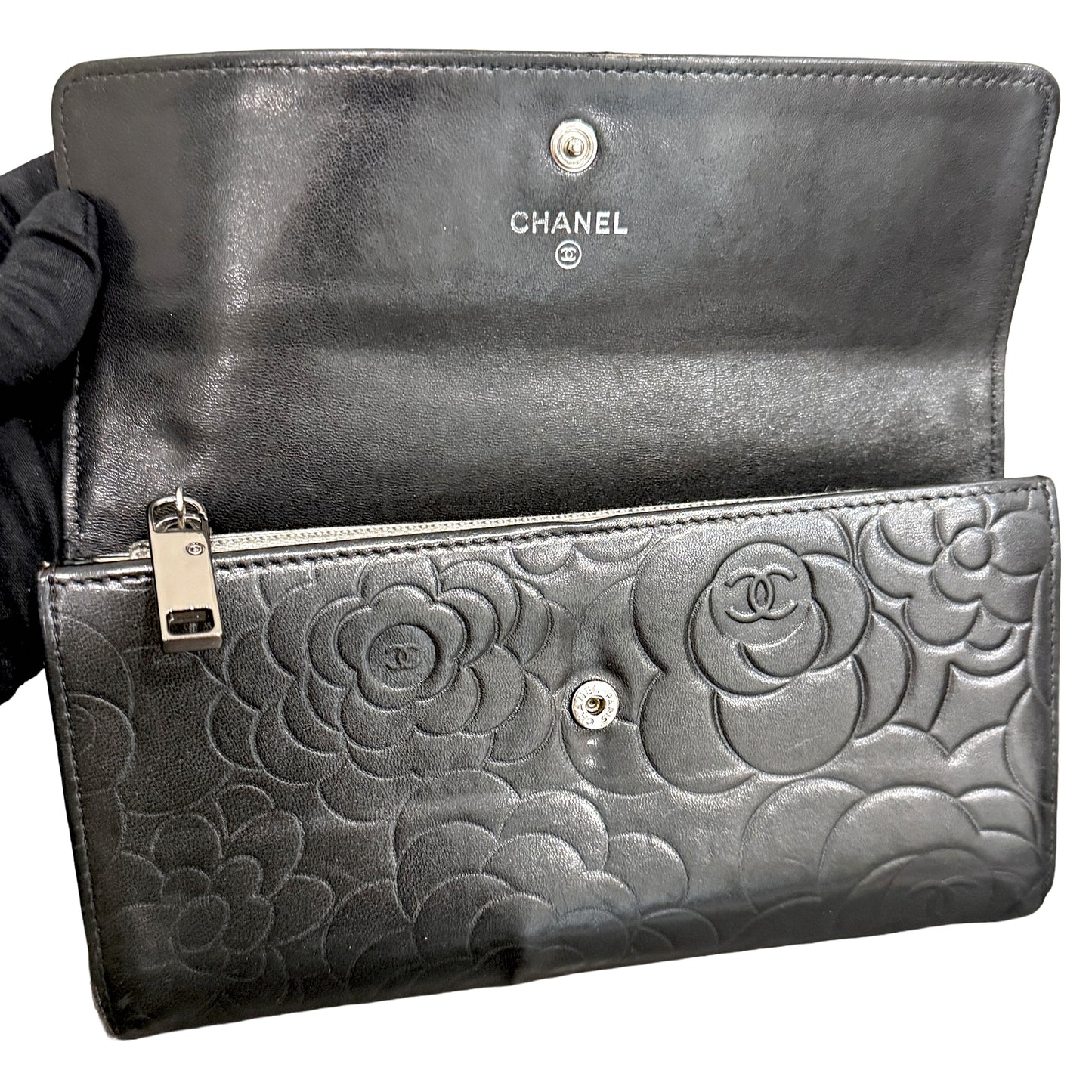 #701 CHANEL Lambskin Camellia Wallet