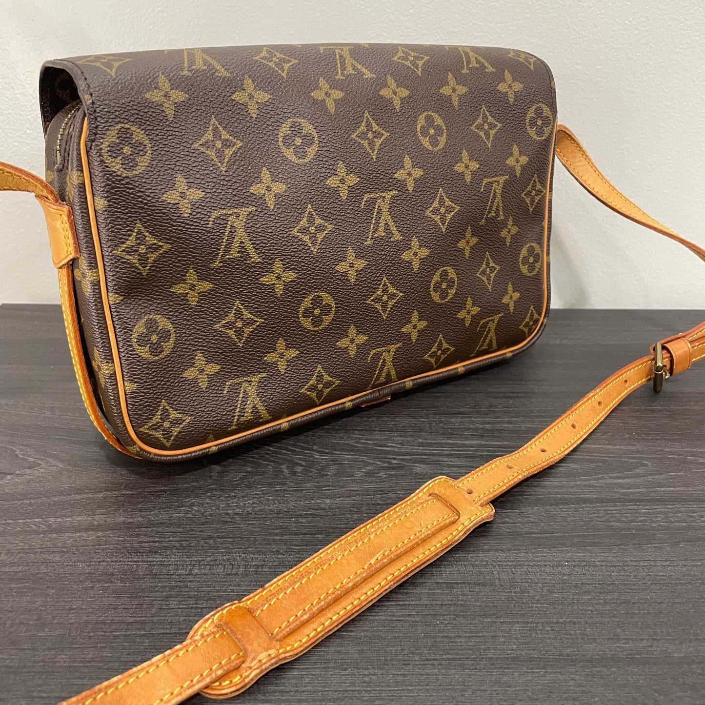 BUY NOW (50% Off for Subscribers) Louis Vuitton Monogram Saint Germain 28