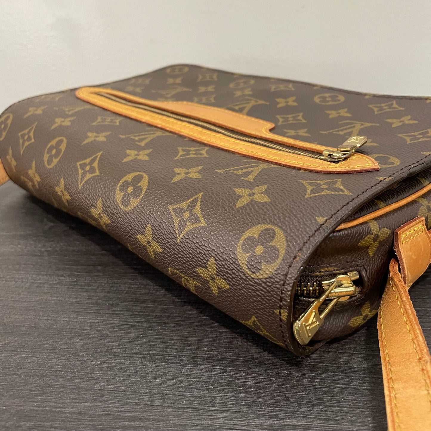 BUY NOW (50% Off for Subscribers) Louis Vuitton Monogram Saint Germain 28