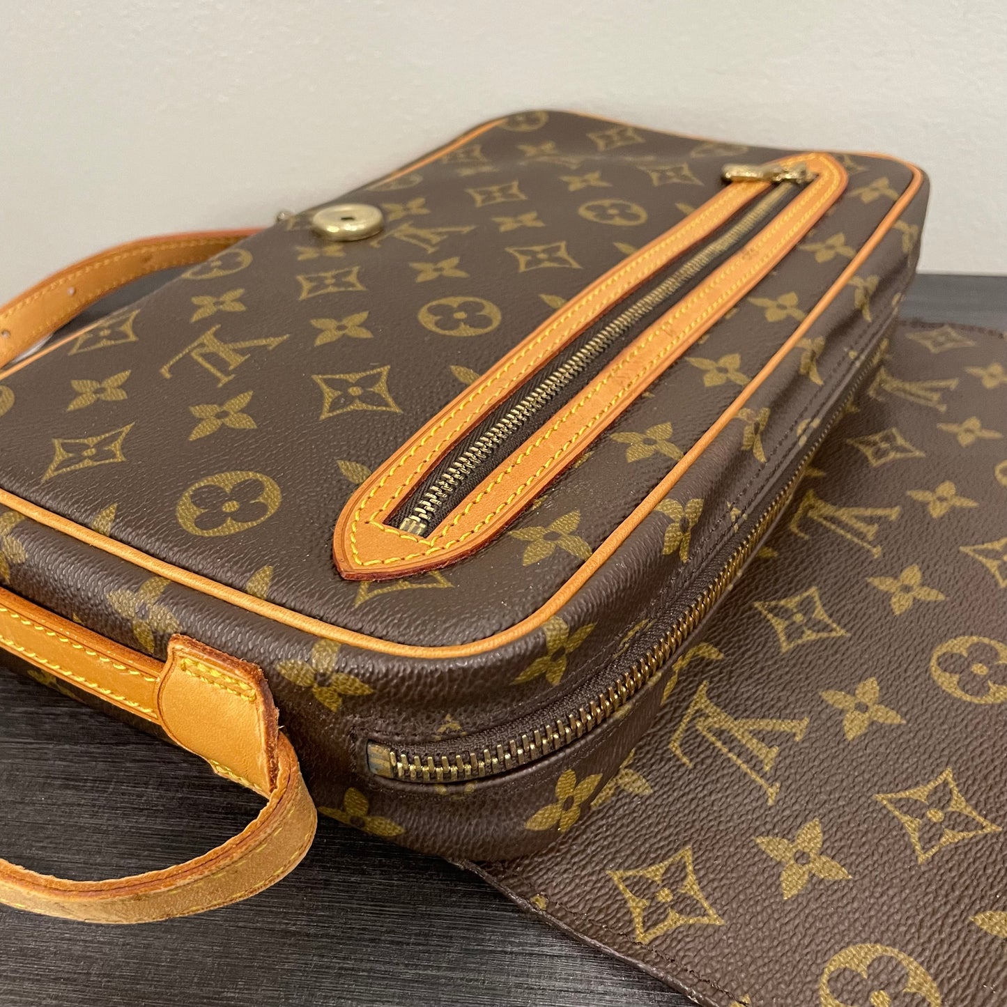 BUY NOW (50% Off for Subscribers) Louis Vuitton Monogram Saint Germain 28