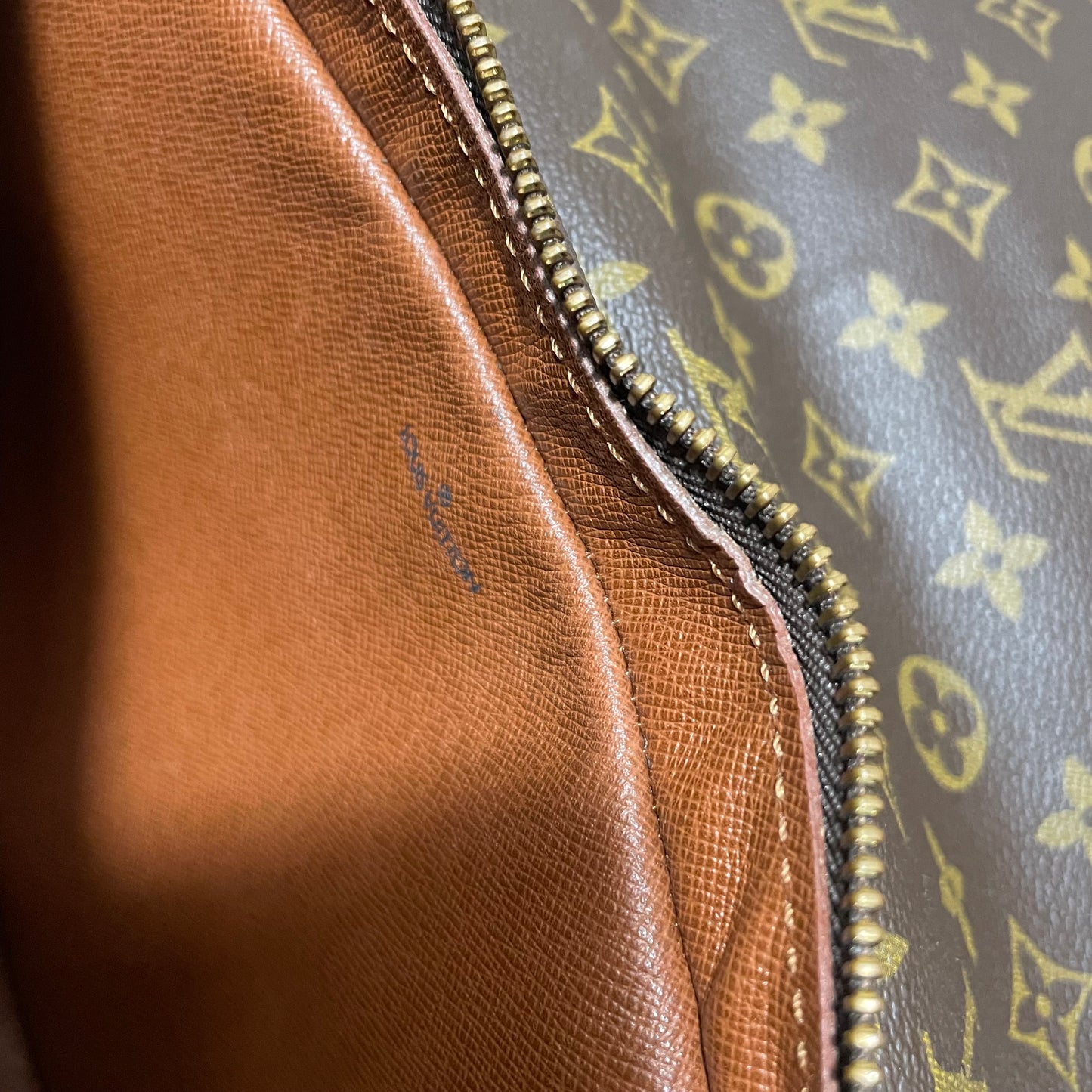 BUY NOW (50% Off for Subscribers) Louis Vuitton Monogram Saint Germain 28