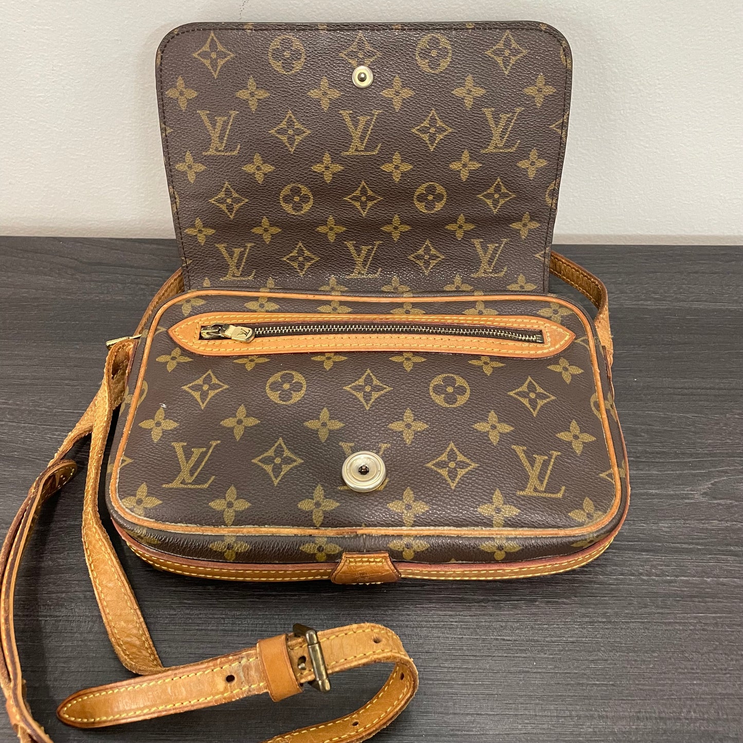 SOLD! Louis Vuitton Monogram Saint Germain 24