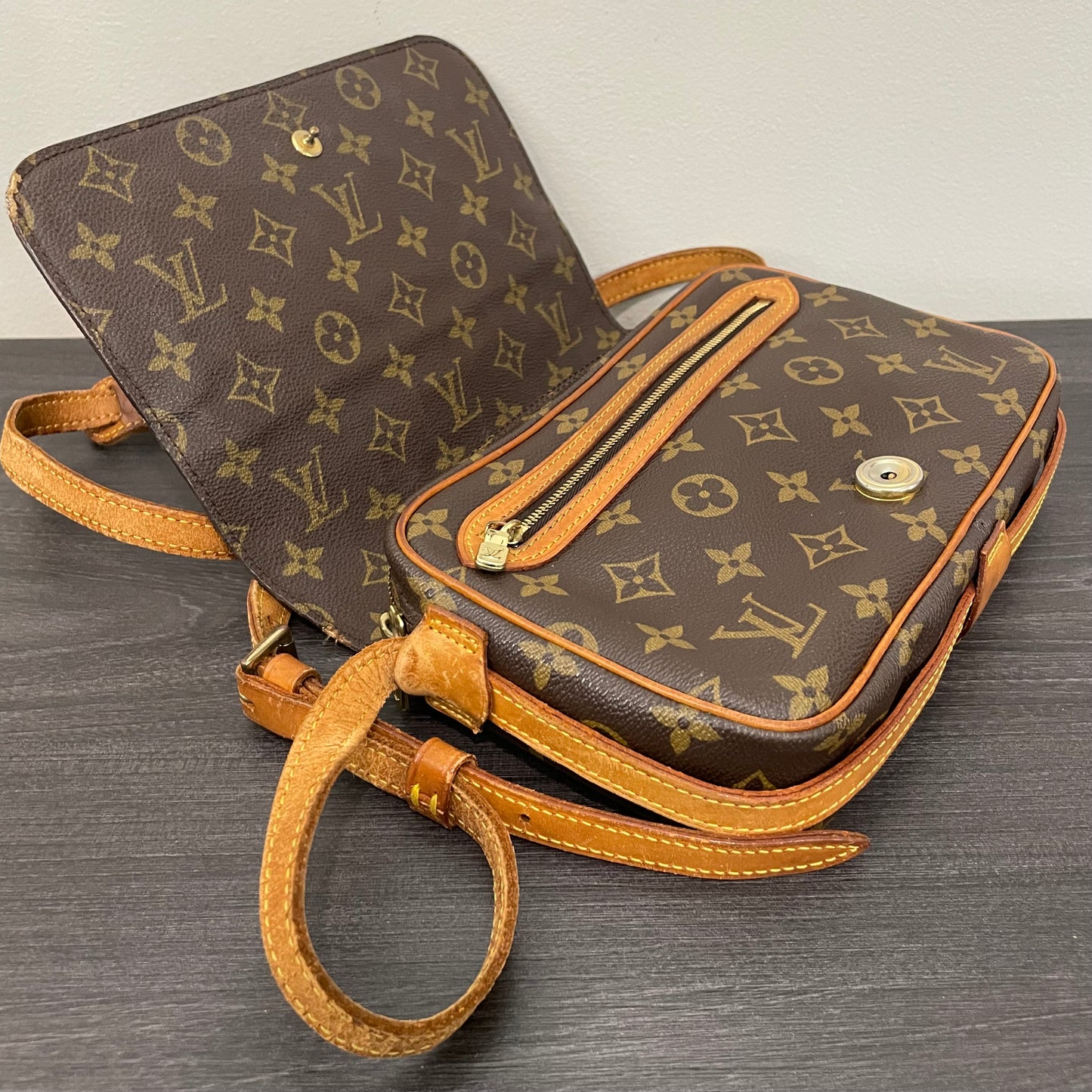 SOLD! Louis Vuitton Monogram Saint Germain 24