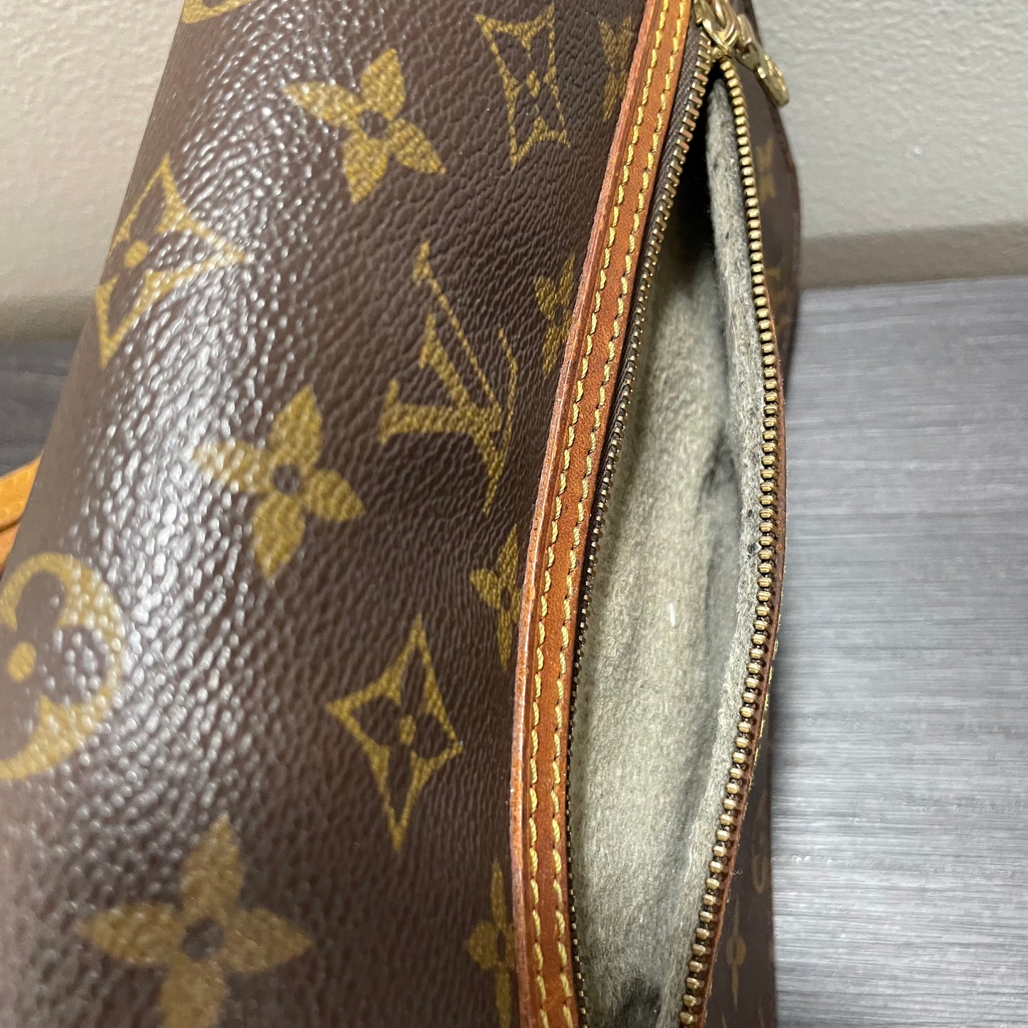 SOLD! Louis Vuitton Monogram Saint Germain 24