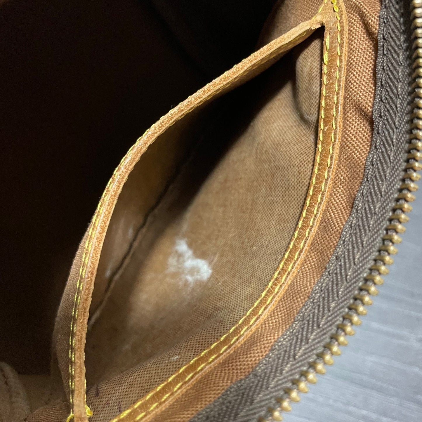 SOLD! Louis Vuitton Monogram Speedy 25