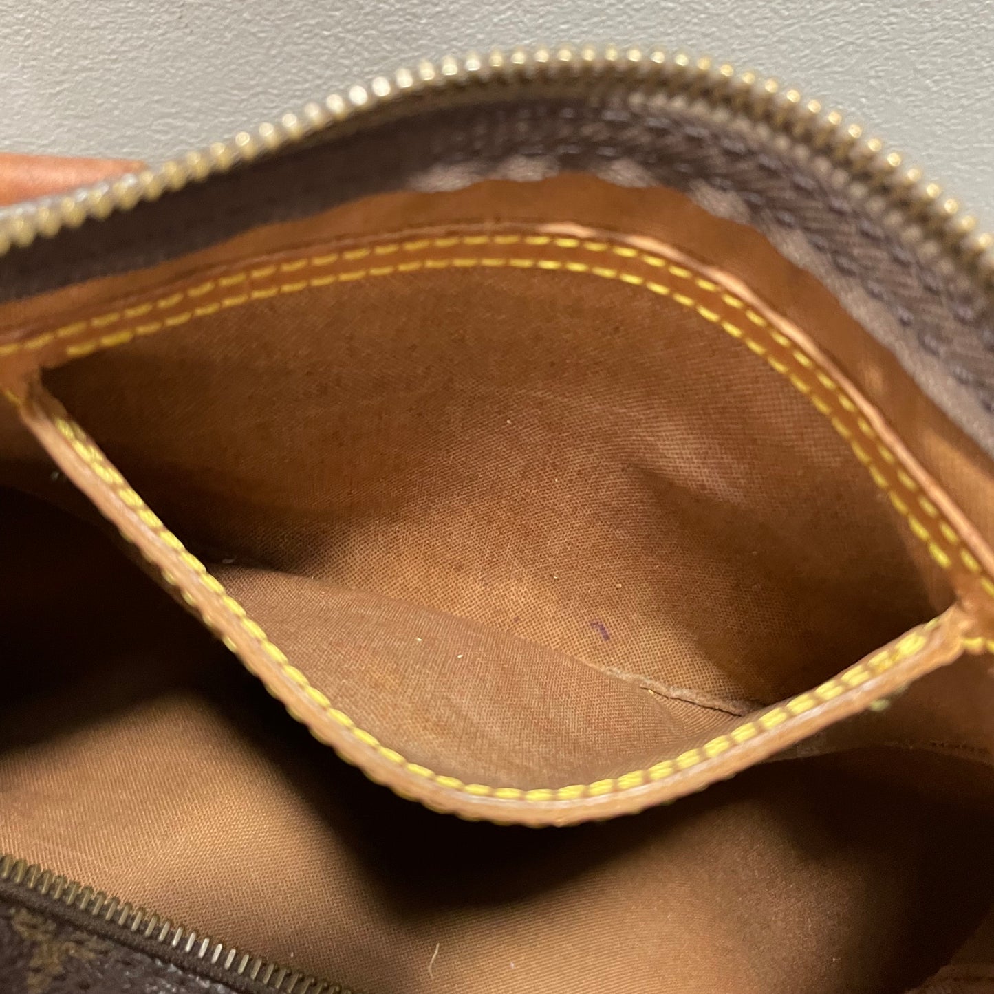 SOLD! Louis Vuitton Monogram Speedy 30