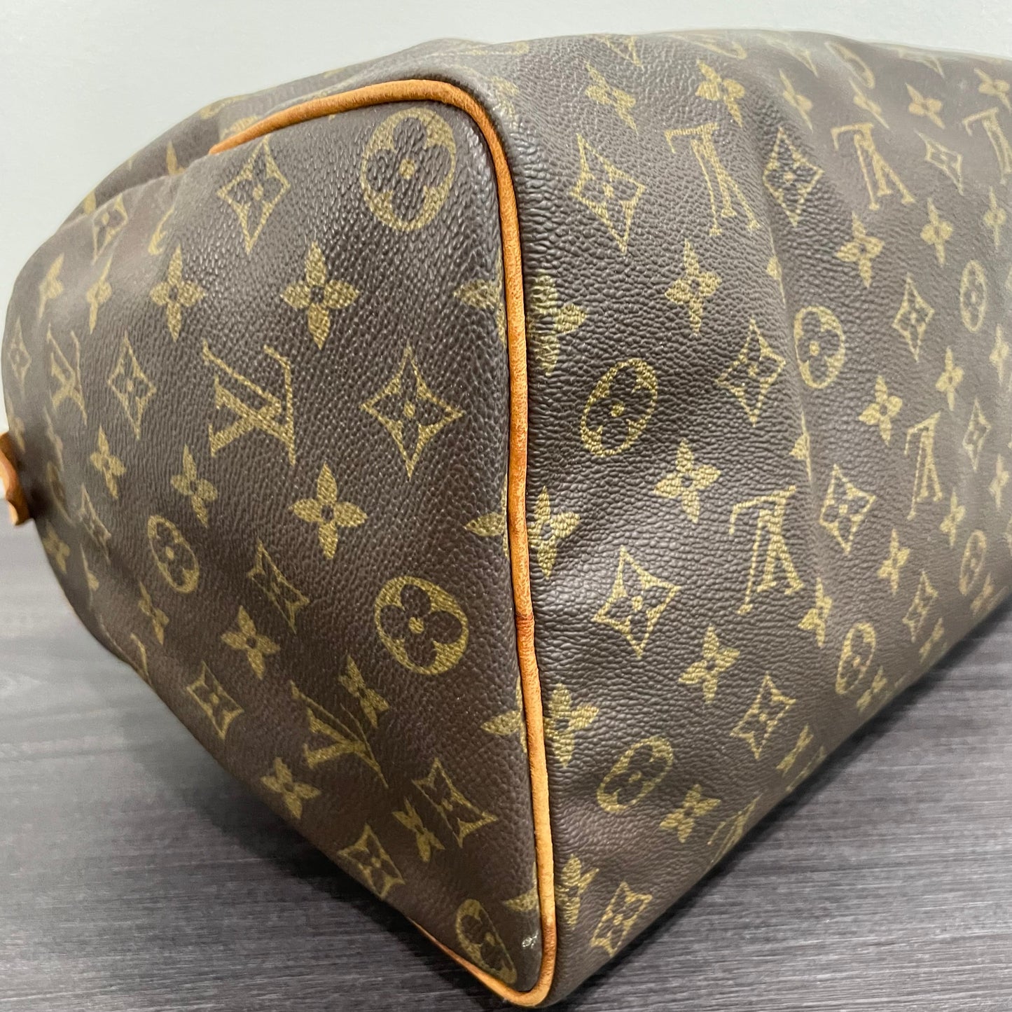 SOLD! Louis Vuitton Monogram Speedy 35