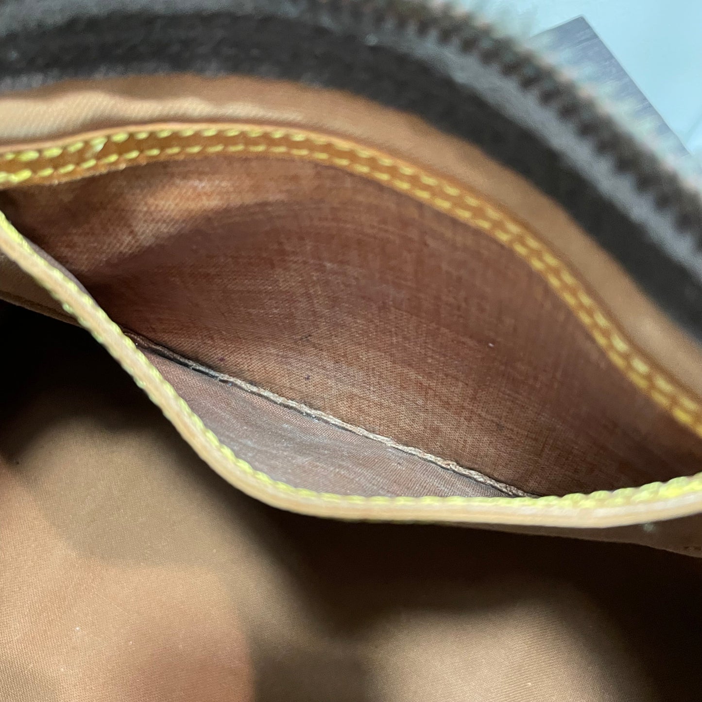 SOLD! Louis Vuitton Monogram Speedy 35