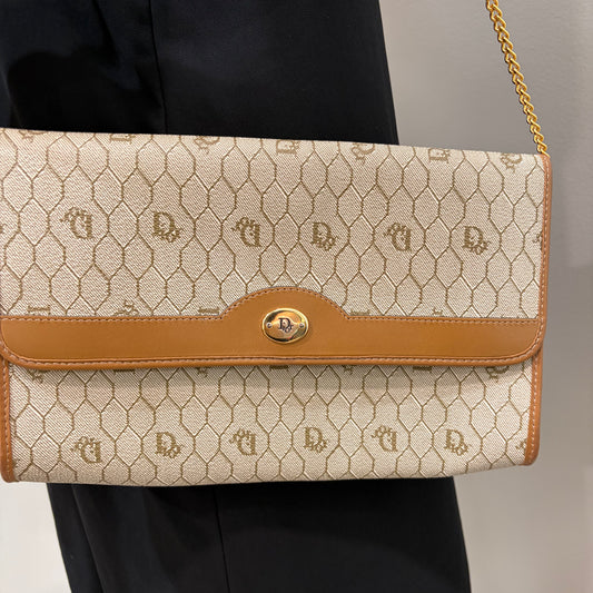 #023 CHRISTIAN DIOR Beige Honeycomb Shoulder Bag