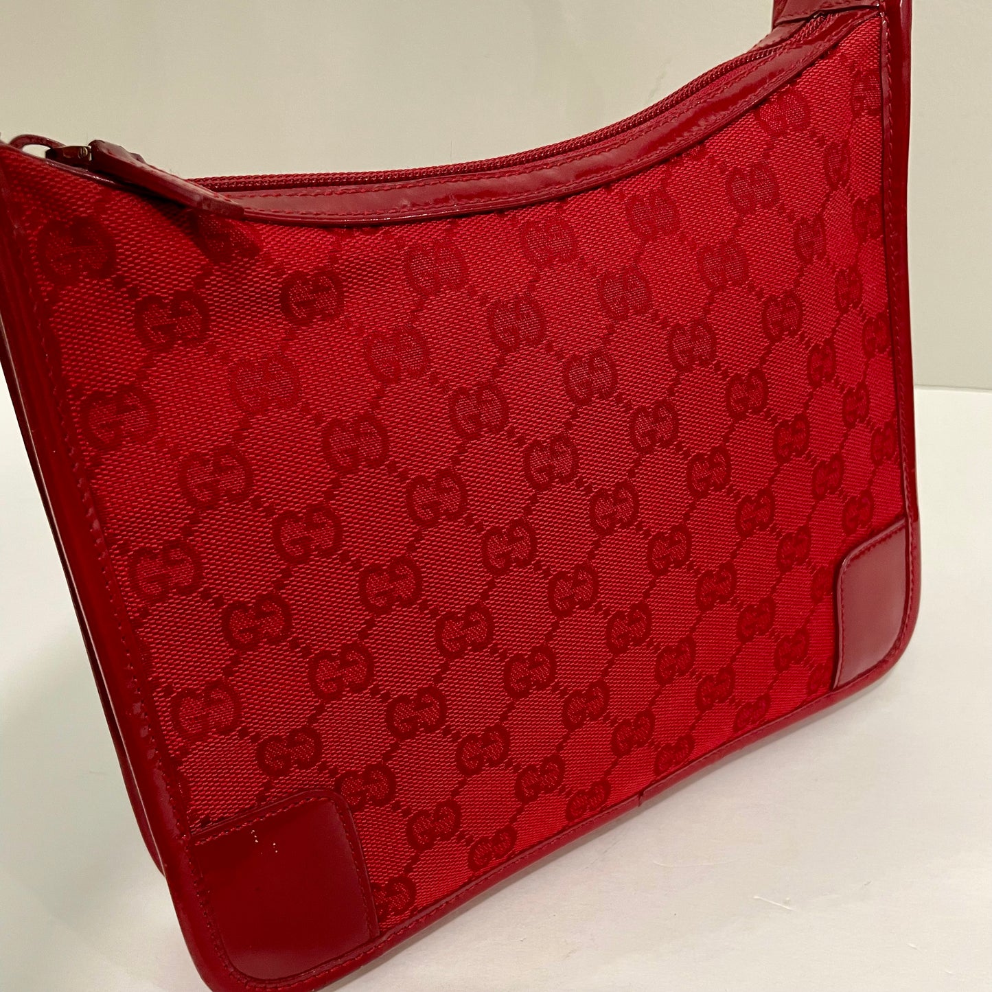 SOLD! Gucci Red GG Shoulder Bag