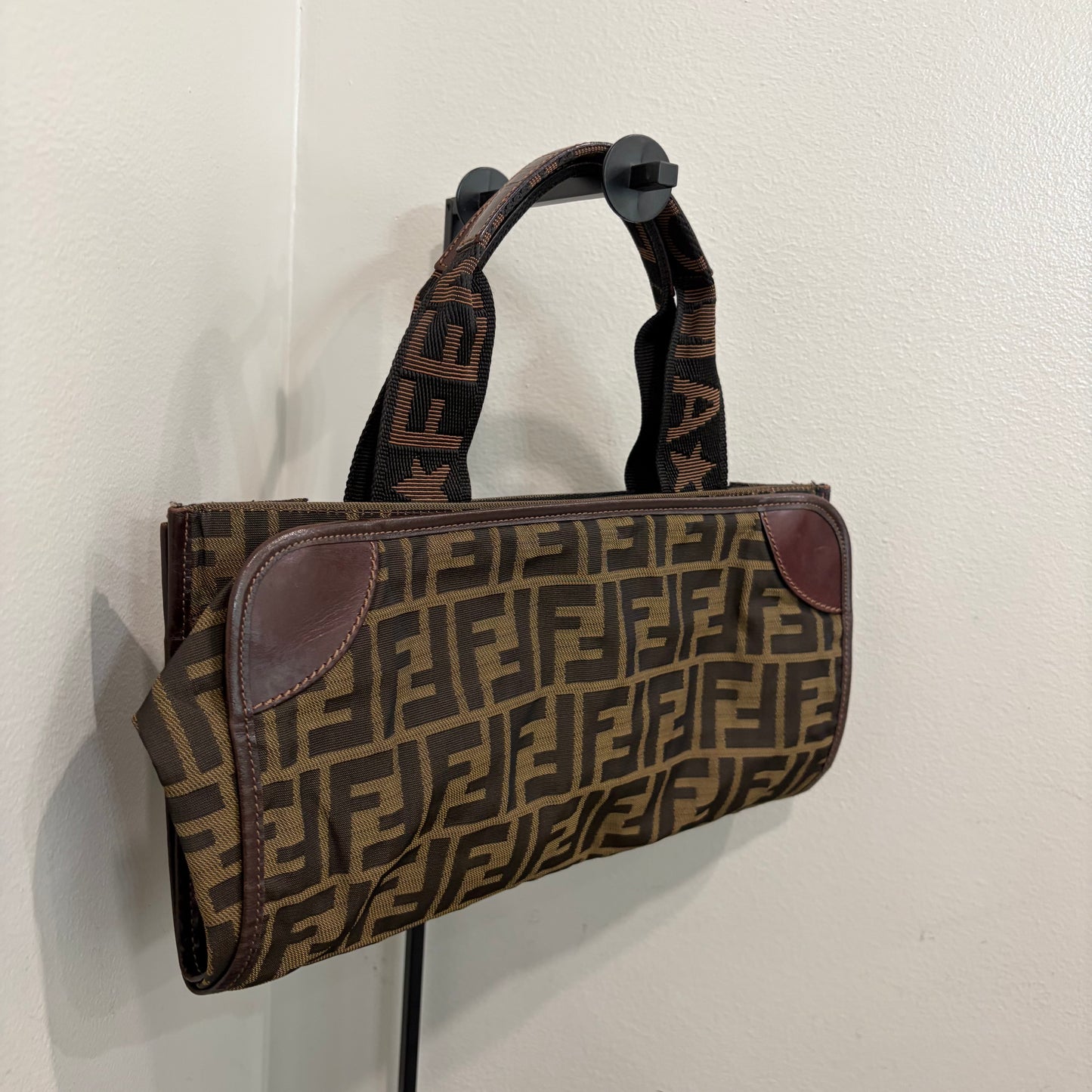 #030 FENDI Tote