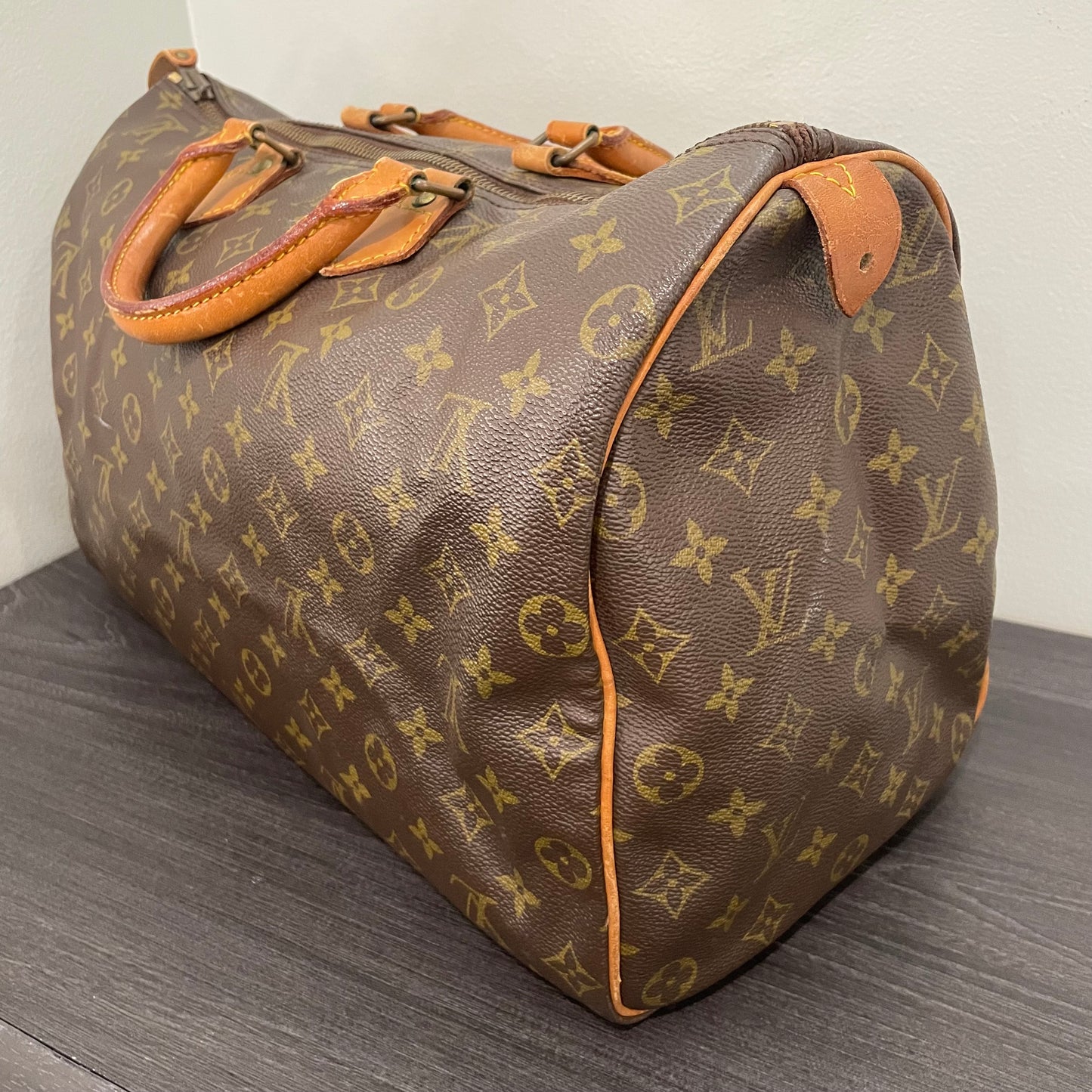 Louis Vuitton Monogram Speedy 40