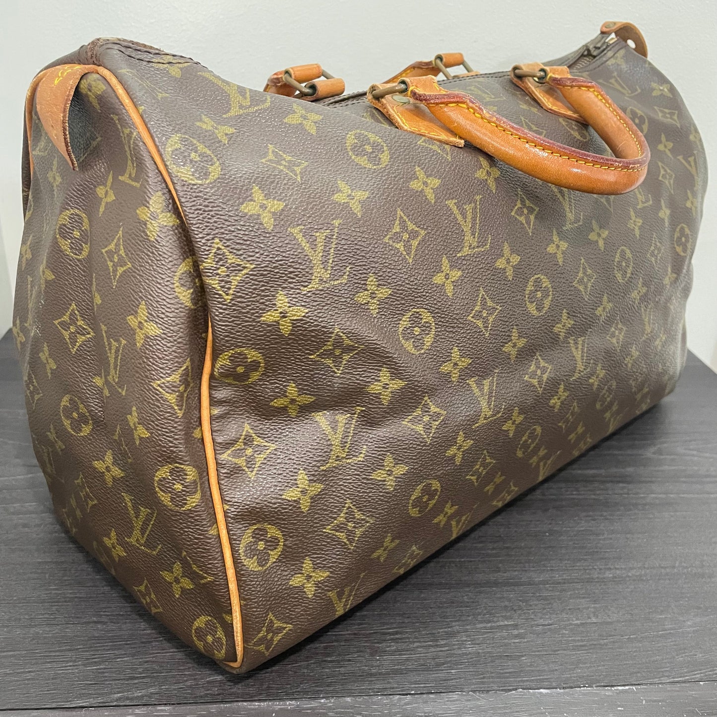 Louis Vuitton Monogram Speedy 40