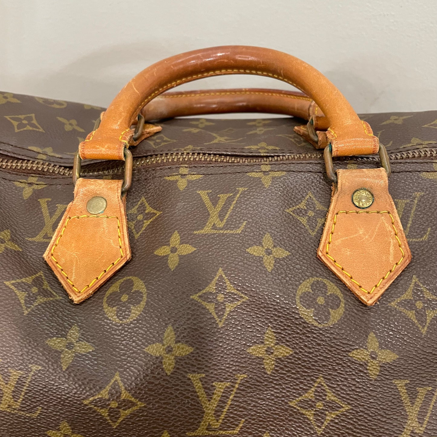 Louis Vuitton Monogram Speedy 40