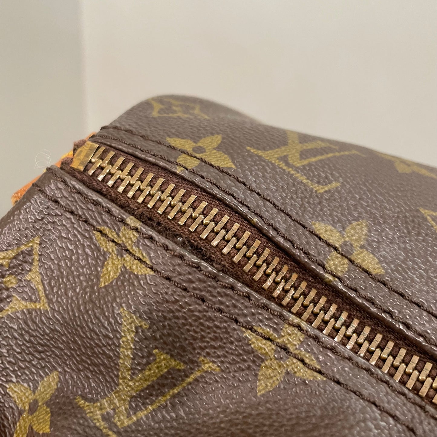 Louis Vuitton Monogram Speedy 40