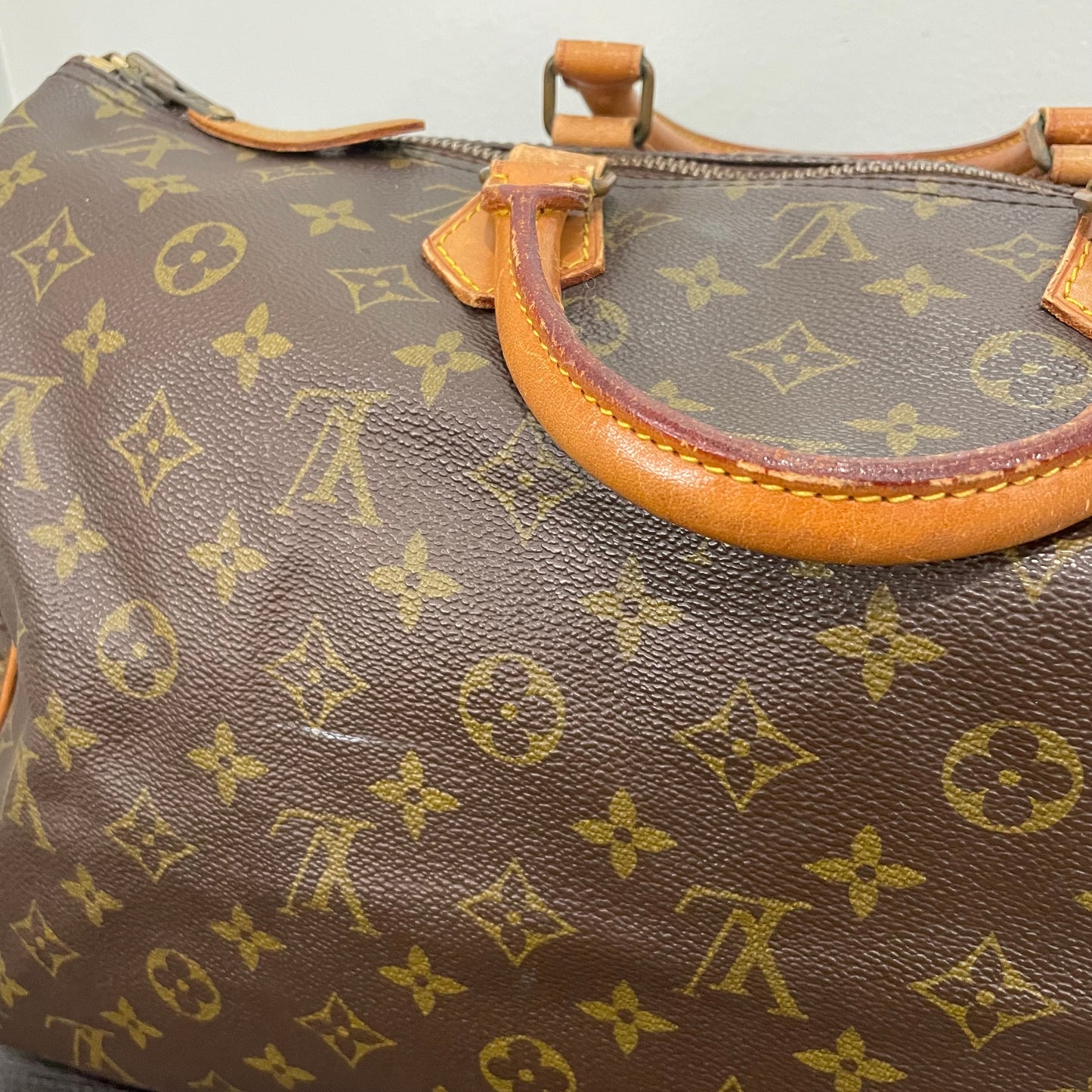 Louis Vuitton Monogram Speedy 40
