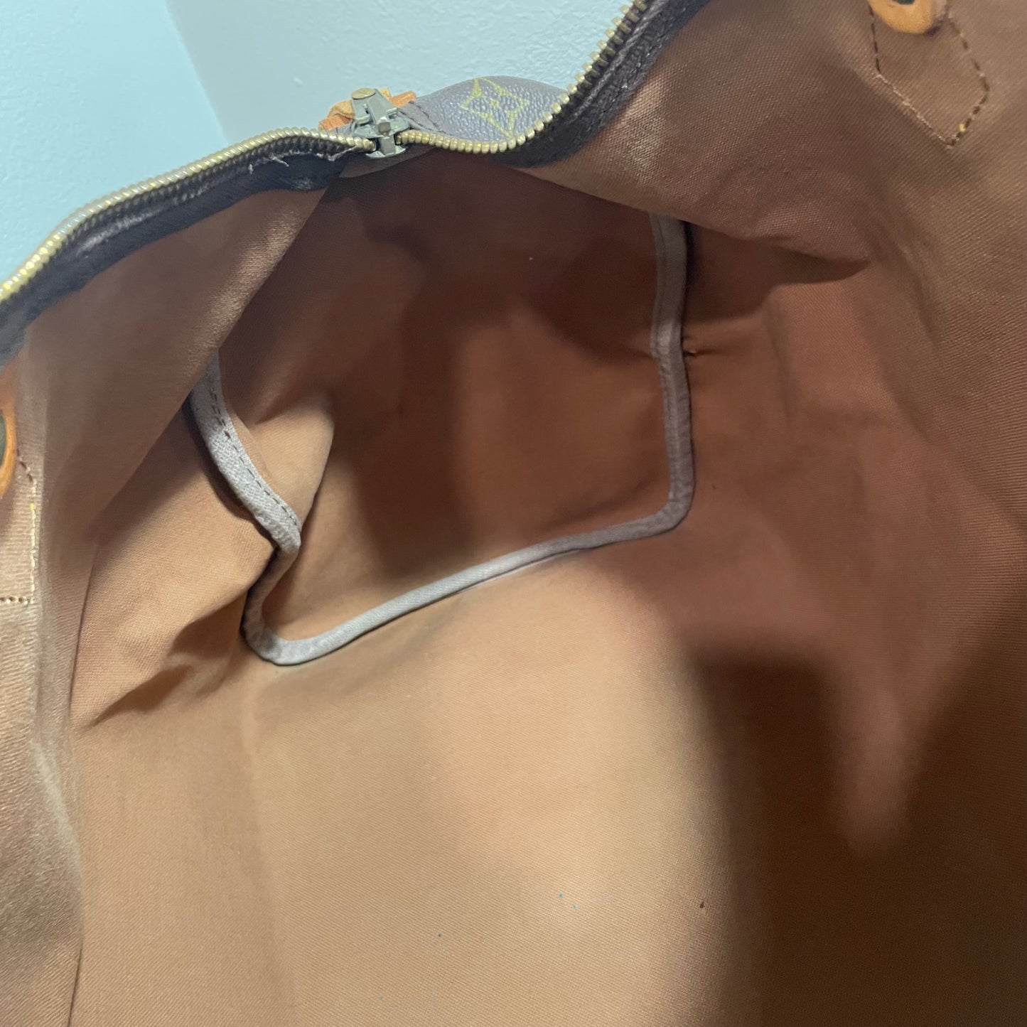 Louis Vuitton Monogram Speedy 40