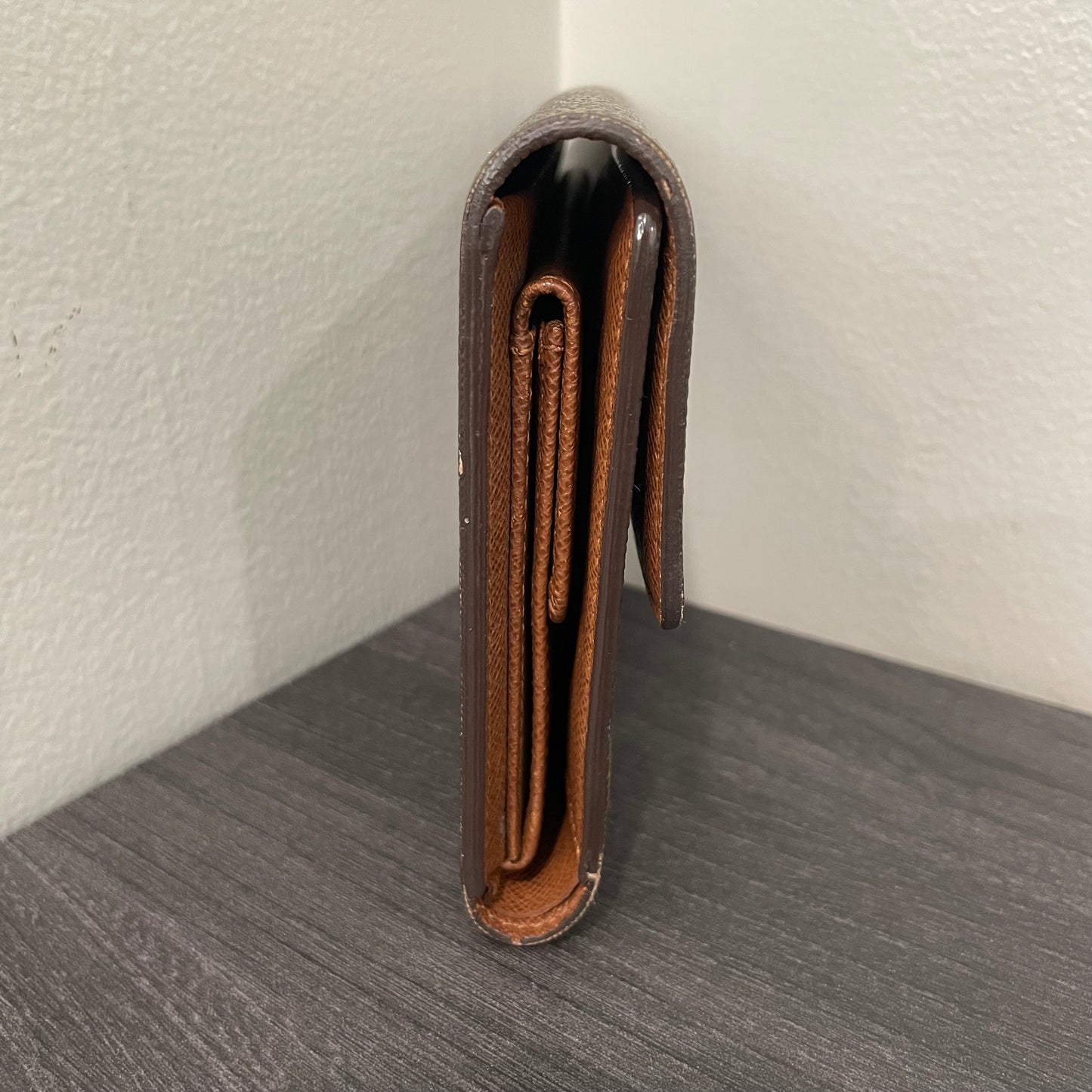 Louis Vuitton Monogram Tri-fold Wallet