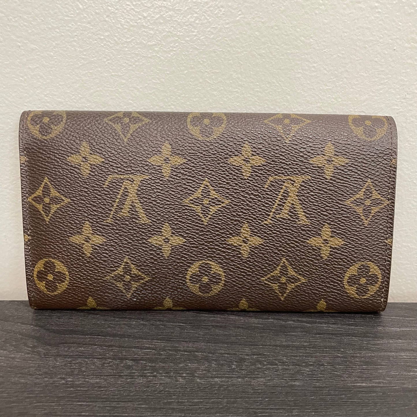 Louis Vuitton Monogram Bi-fold Wallet