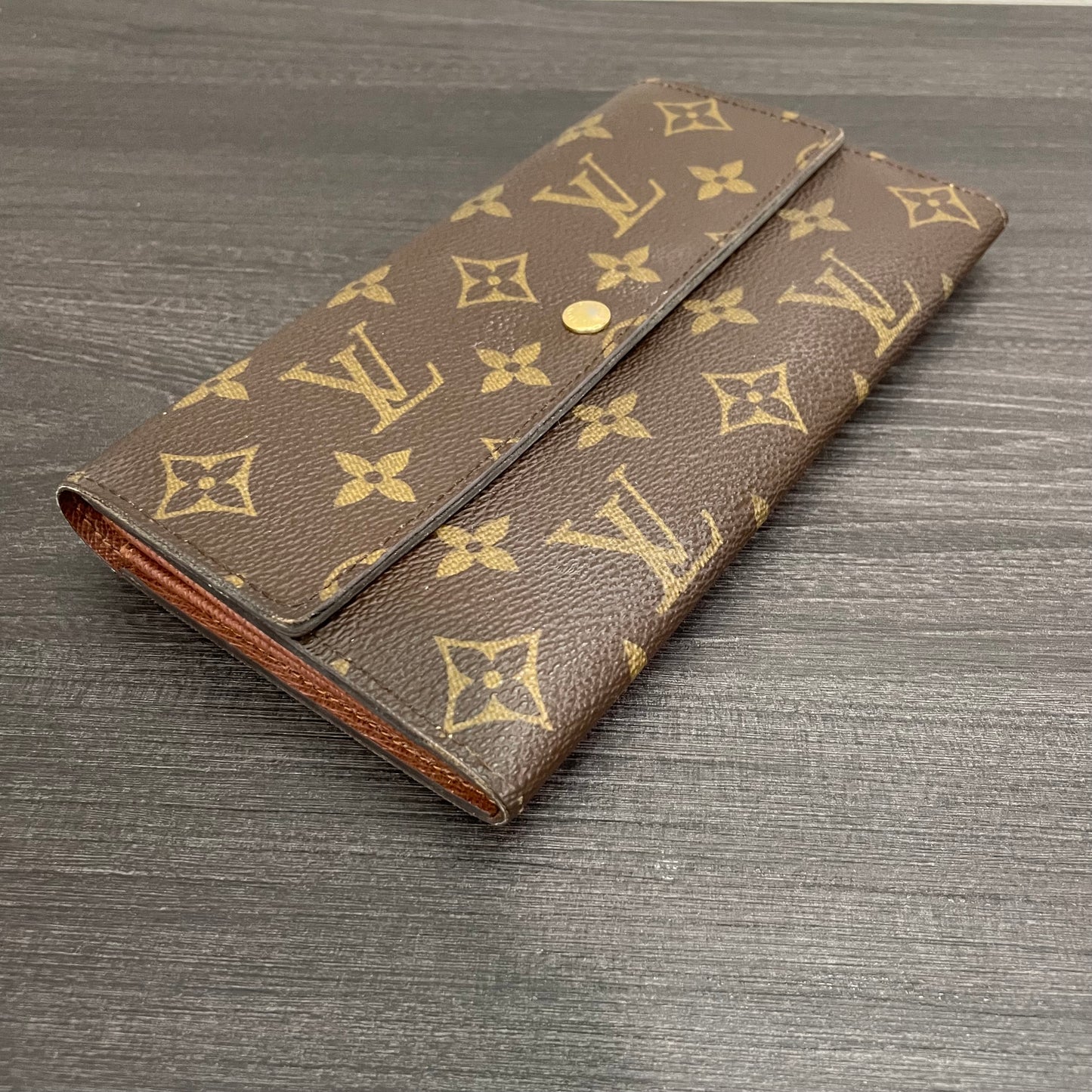 Louis Vuitton Monogram Bi-fold Wallet