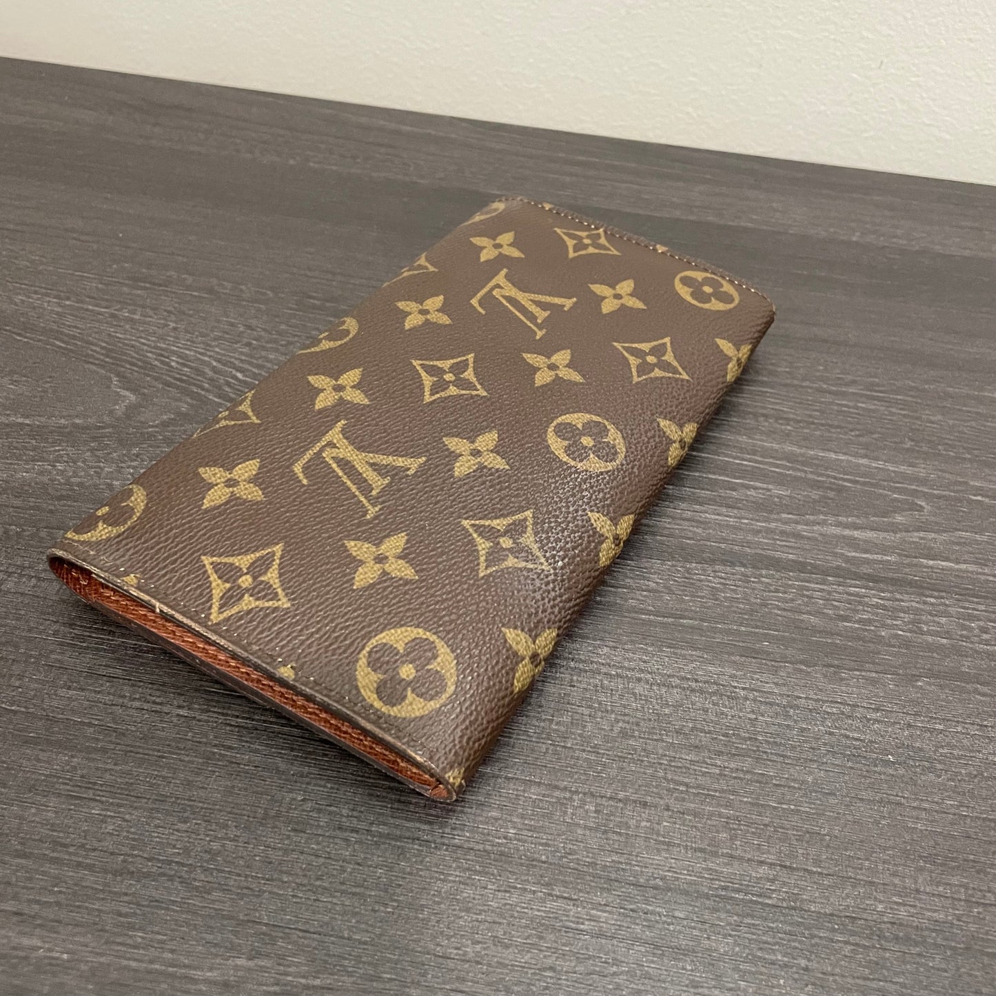 Louis Vuitton Monogram Bi-fold Wallet
