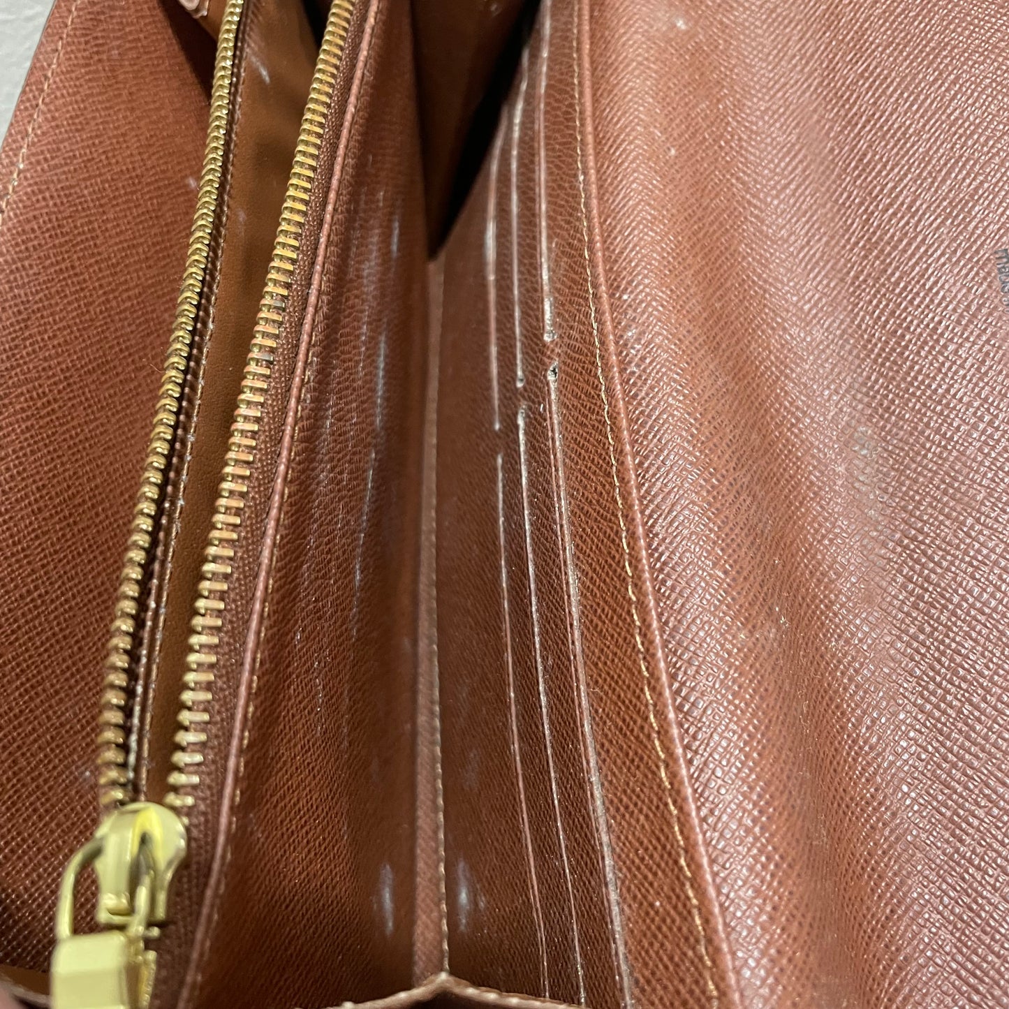 Louis Vuitton Monogram Bi-fold Wallet
