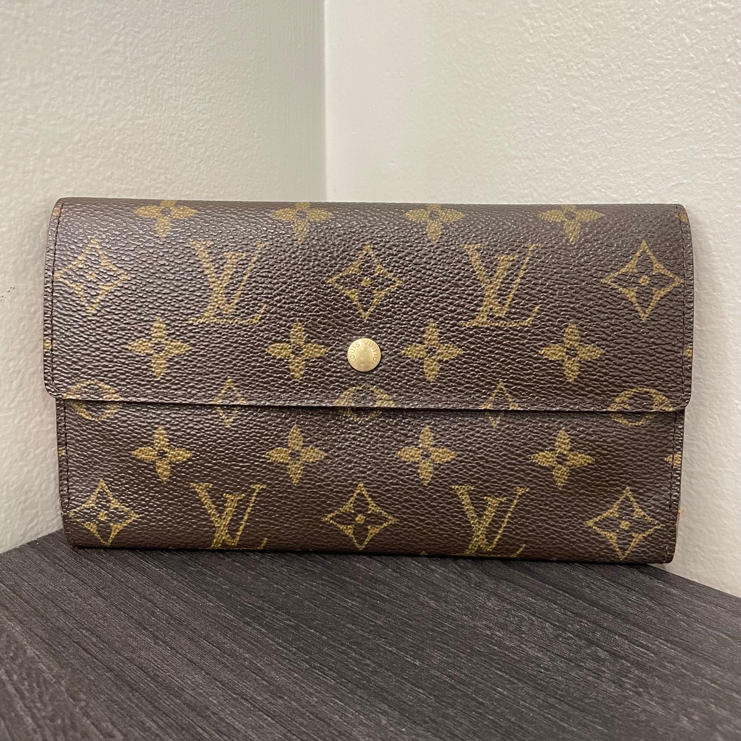 CLEARANCE Louis Vuitton Monogram Wallet