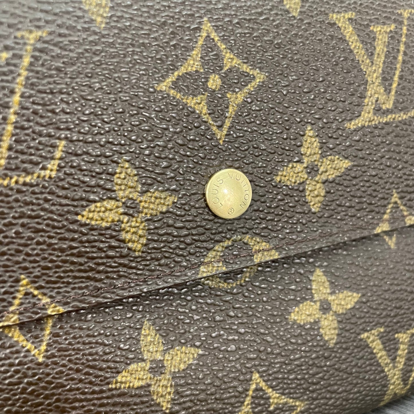 CLEARANCE Louis Vuitton Monogram Wallet